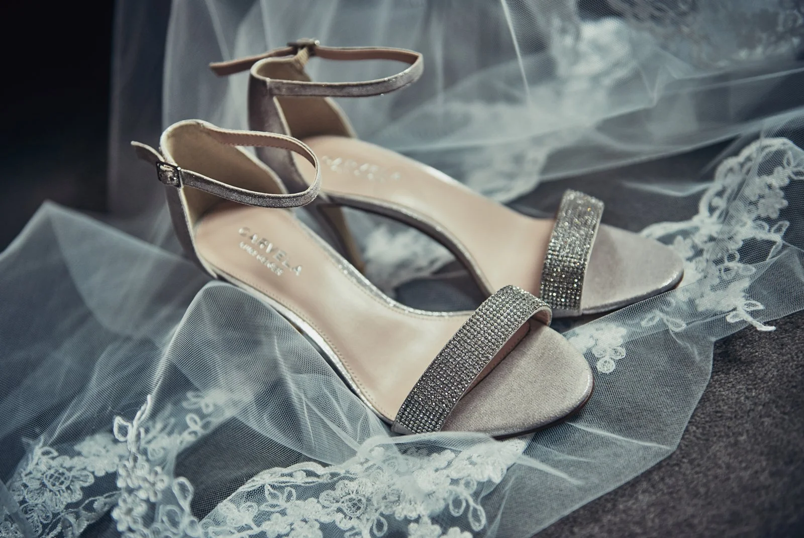 didsbury-house-hotel-manchester-wedding-photographer-photography-15shoes-bride-detail-.JPG