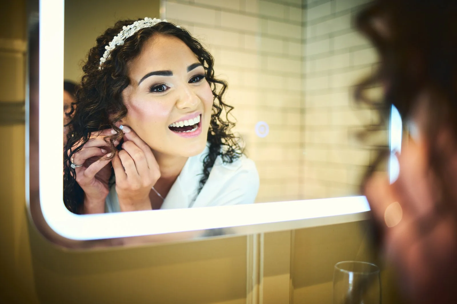 whitley-hall-hotel-sheffield-wedding-photographer-bride-bridesmaids-getting-ready 209.JPG