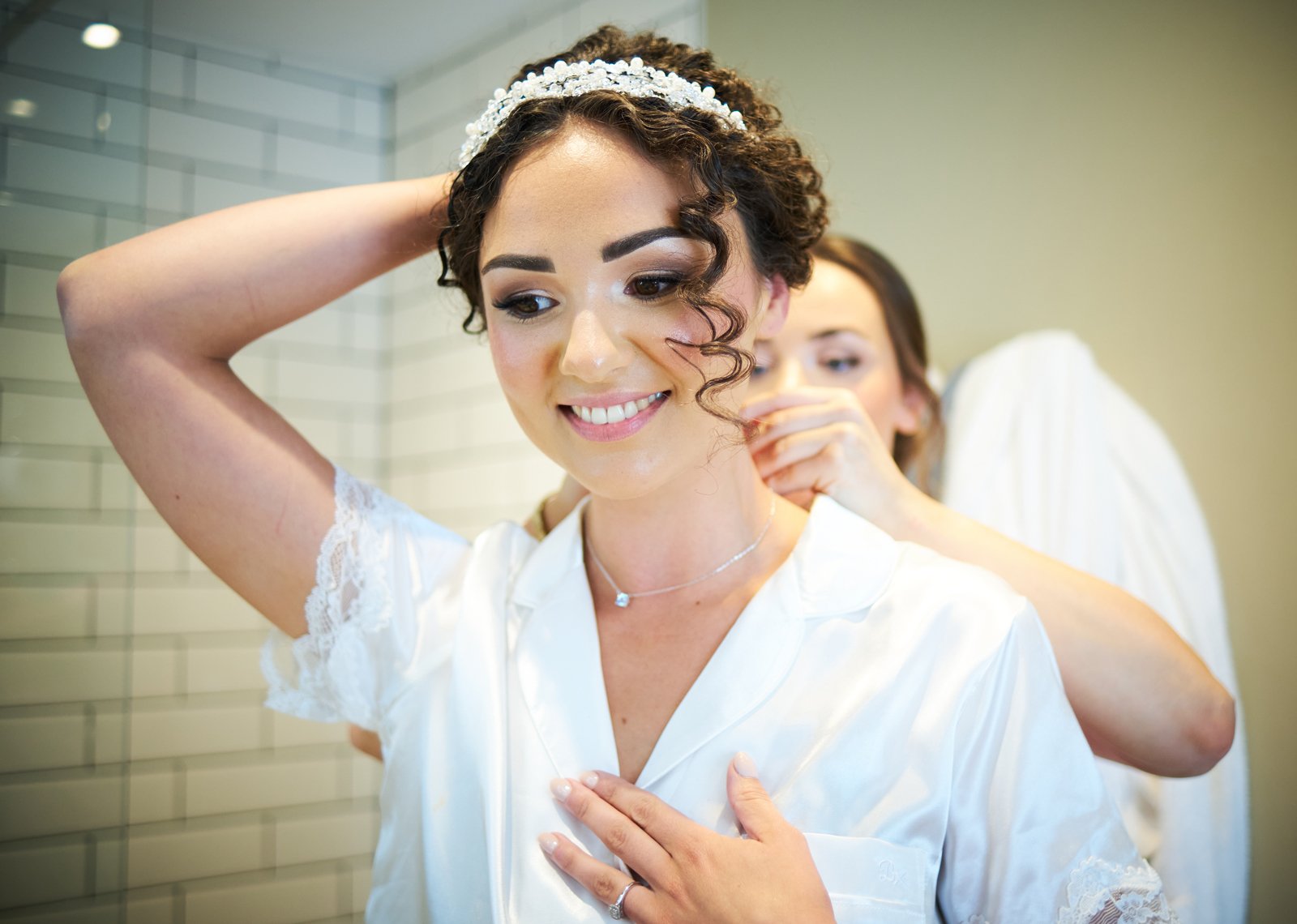 whitley-hall-hotel-sheffield-wedding-photographer-bride-bridesmaids-getting-ready 201.JPG
