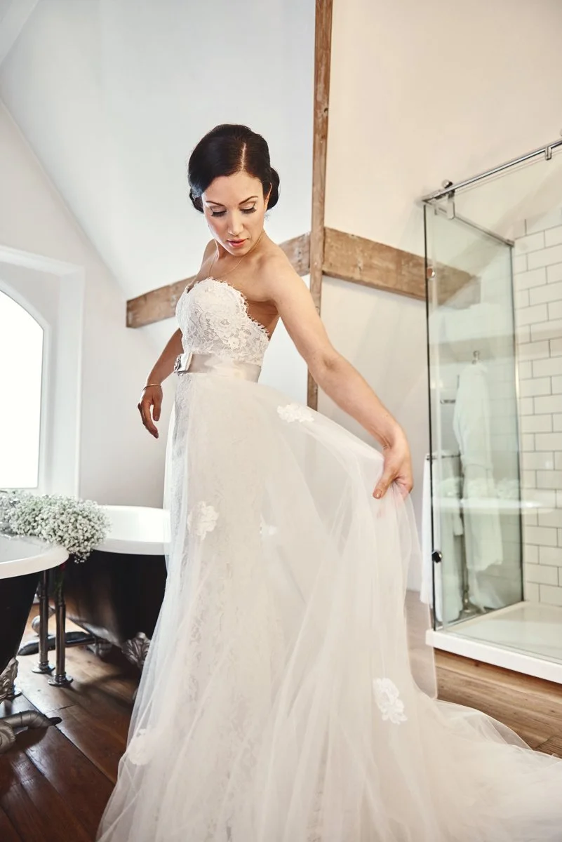 didsbury-house-hotel-manchester-wedding-photographer-photography-15dress-wearing-bride-detail-.JPG
