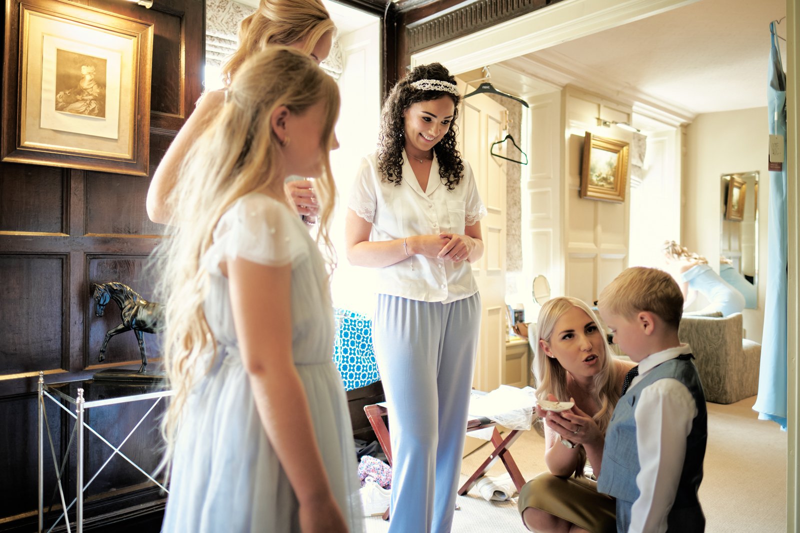 whitley-hall-hotel-sheffield-wedding-photographer-bride-bridesmaids-getting-ready 223.JPG