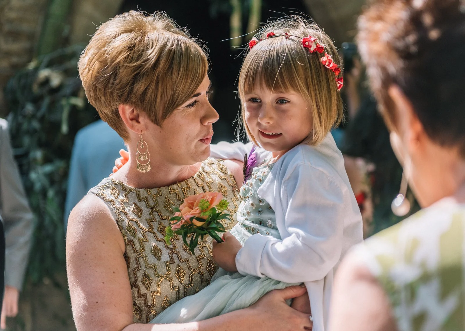 whalley-range-manchester-wedding-photographer-guests-arriving-ceremony-780.JPG