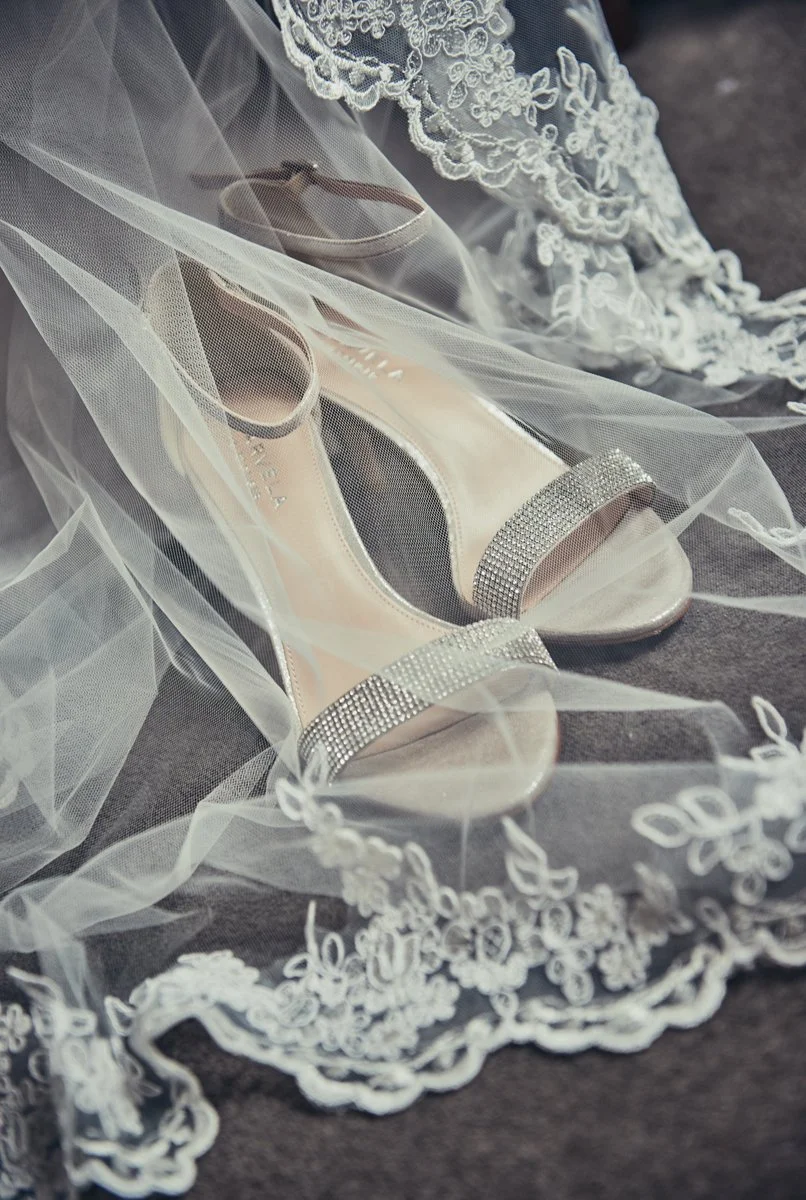 didsbury-house-hotel-manchester-wedding-photographer-photography-6shoes-bride-detail-.JPG