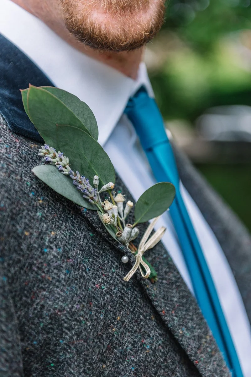 whalley-range-manchester-wedding-photographer-guests-arriving-ceremony-725.JPG