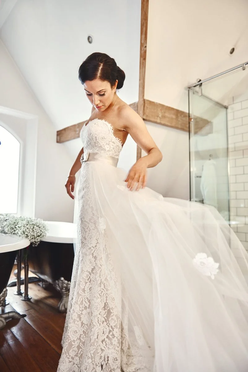 didsbury-house-hotel-manchester-wedding-photographer-photography-16dress-wearing-bride-detail-.JPG