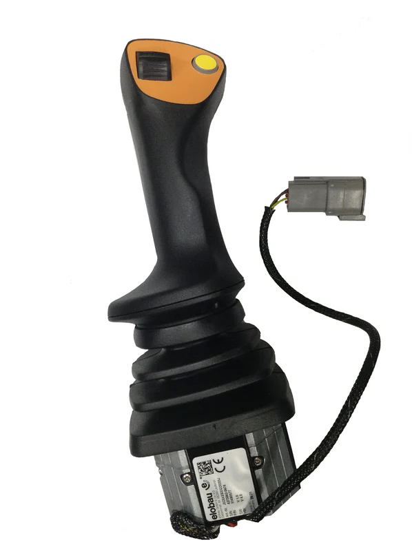 Controle remoto com cabo conectado, utilizado em máquinas ou veículos industriais ou de entretenimento.