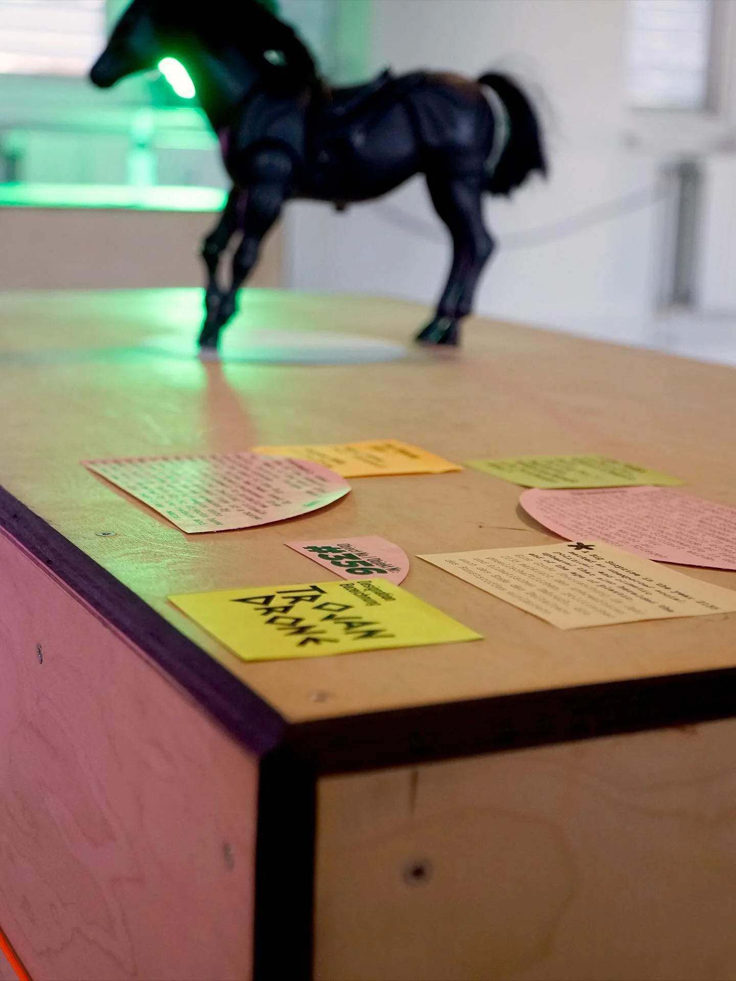 Impressions from the 54h Art Squat at Hotel Continetal (@artspaceinexile ) in September.
The concept was to collaborate with other artists and create an artwork on the spot. 
Under the residencies motto of &bdquo;Myths of Tomorrow&ldquo; my group dev