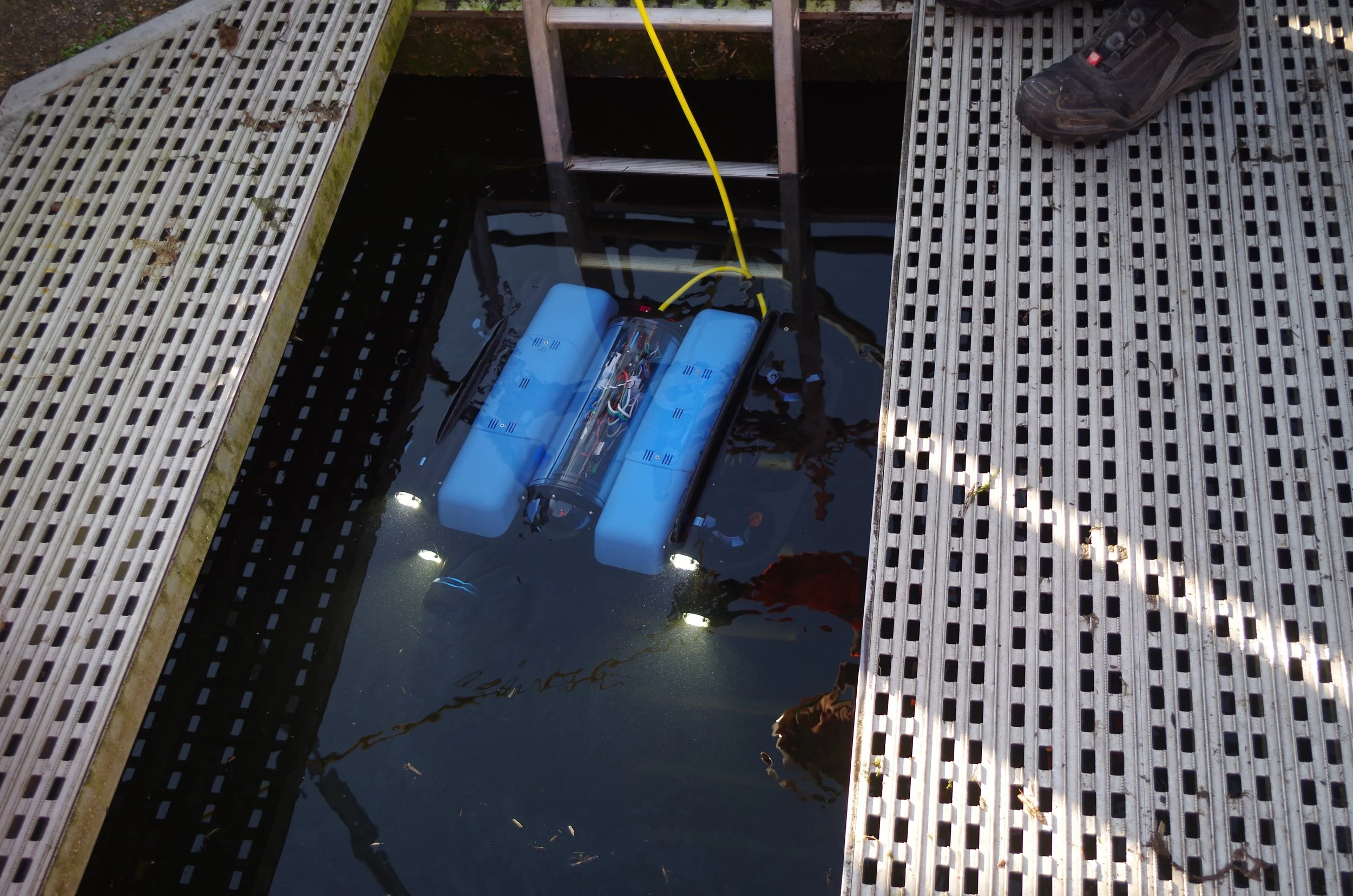Our fibre optic submersible ROV with sonar and CCTV