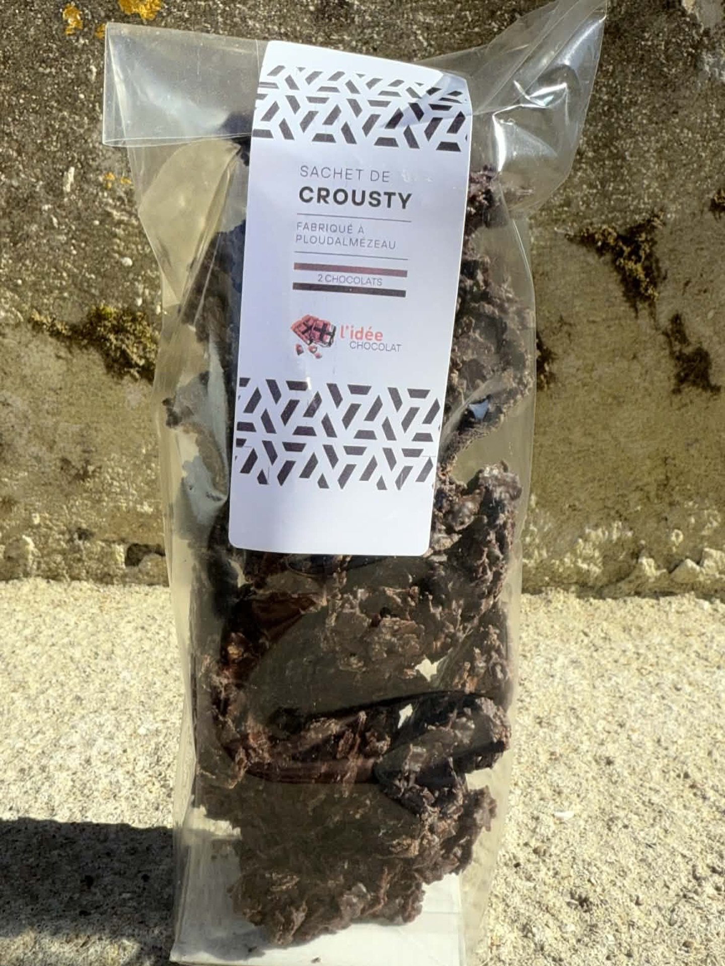 L&rsquo;Id&eacute;e Chocolat 🍫🤍
Derri&egrave;re cette maison, un ami.

Devant vous, un chocolat sinc&egrave;re, fa&ccedil;onn&eacute; avec passion, exigence et respect du produit.
Chaque cr&eacute;ation raconte une histoire vraie : celle du go&ucir