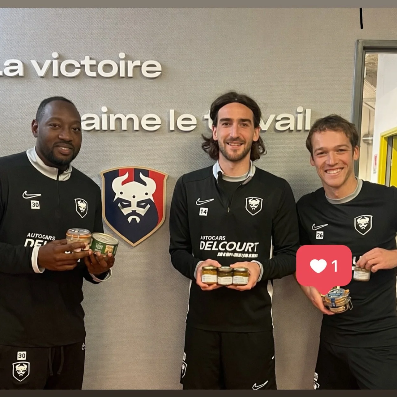 Merci aux joueurs du Stade Malherbe de Caen d&rsquo;avoir choisi Le Casier Gastronomique pour les f&ecirc;tes de fin d&rsquo;ann&eacute;e 🎄✨

Un clin d&rsquo;&oelig;il tout particulier &agrave; Lorenzo Rajot, Anthony Mandrea, Maxime Etuin et Parfait