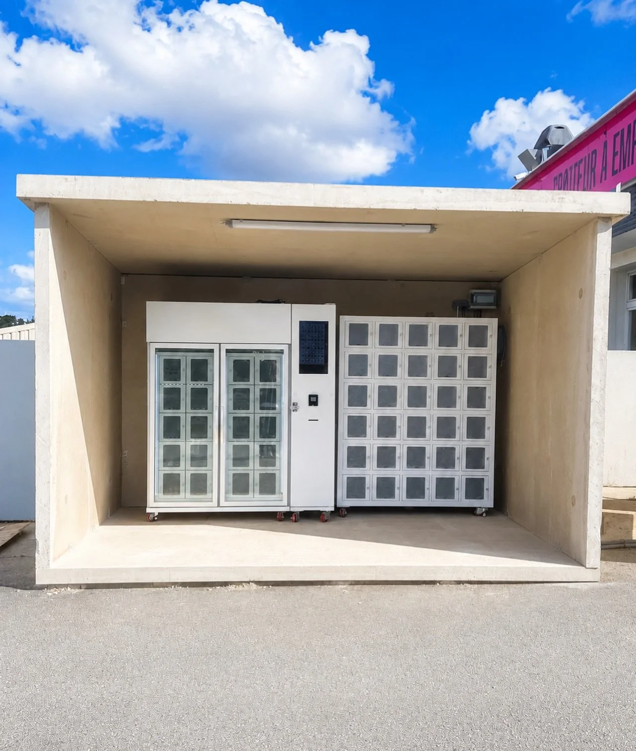 🔧 &Ccedil;a prend forme&hellip;

Aujourd&rsquo;hui, les derniers essais ont &eacute;t&eacute; r&eacute;alis&eacute;s avec succ&egrave;s : la machine est op&eacute;rationnelle et pr&ecirc;te &agrave; vous accueillir. ✅

📍 Demain soir, nous vous d&ea