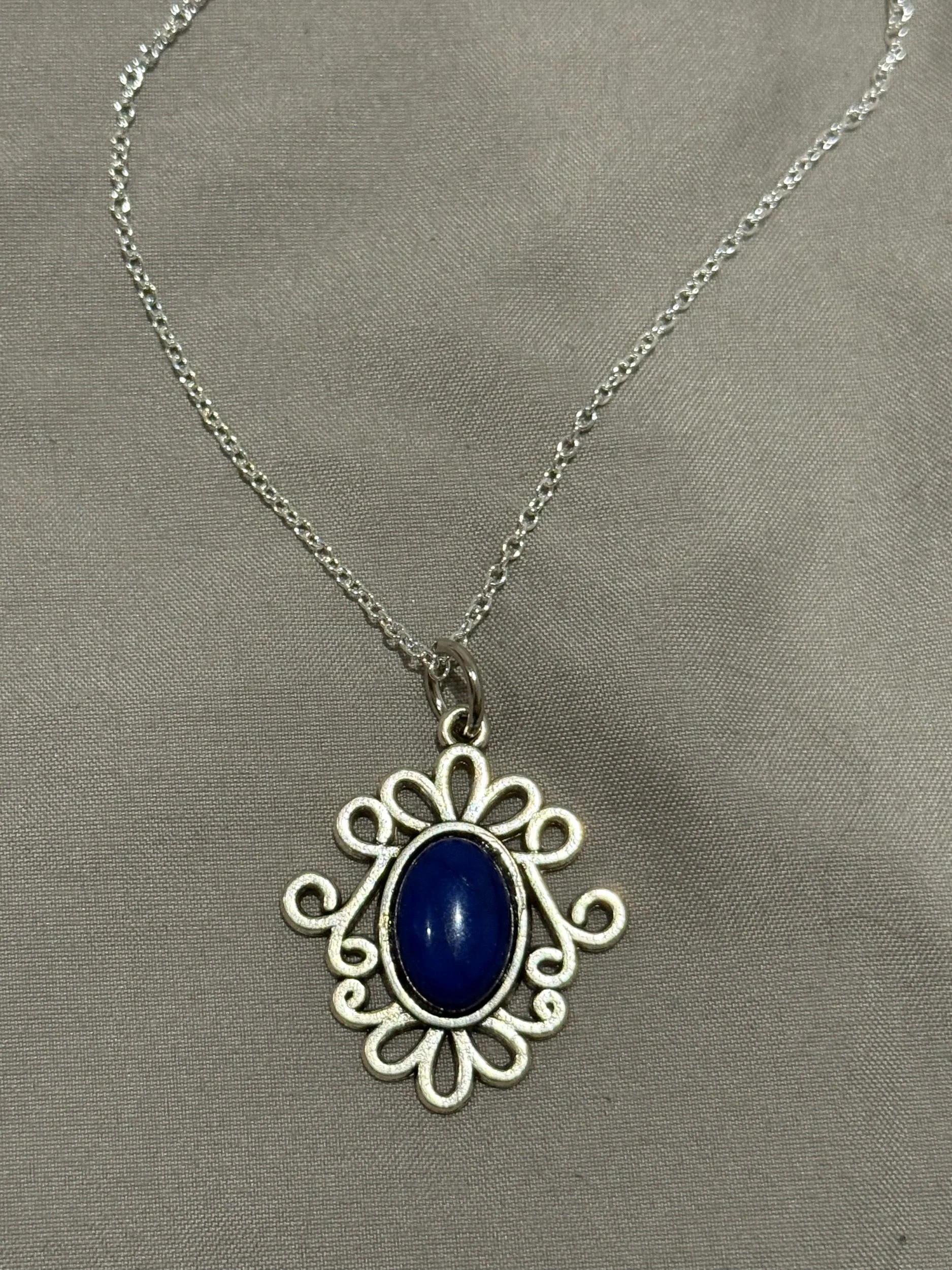 Vintage Blue Gemstone Pendant Necklace