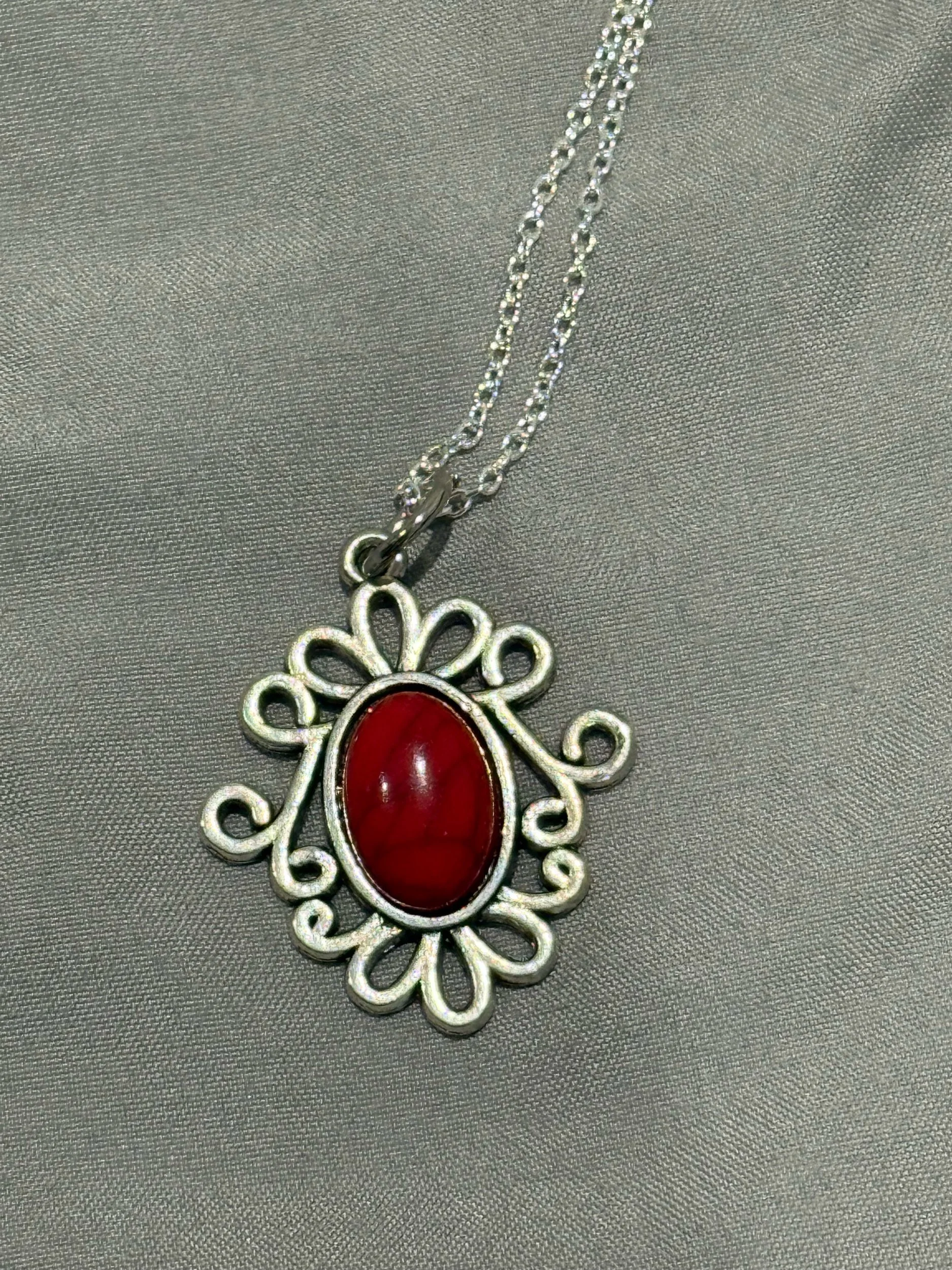 Vintage Red Gemstone Pendant Necklace