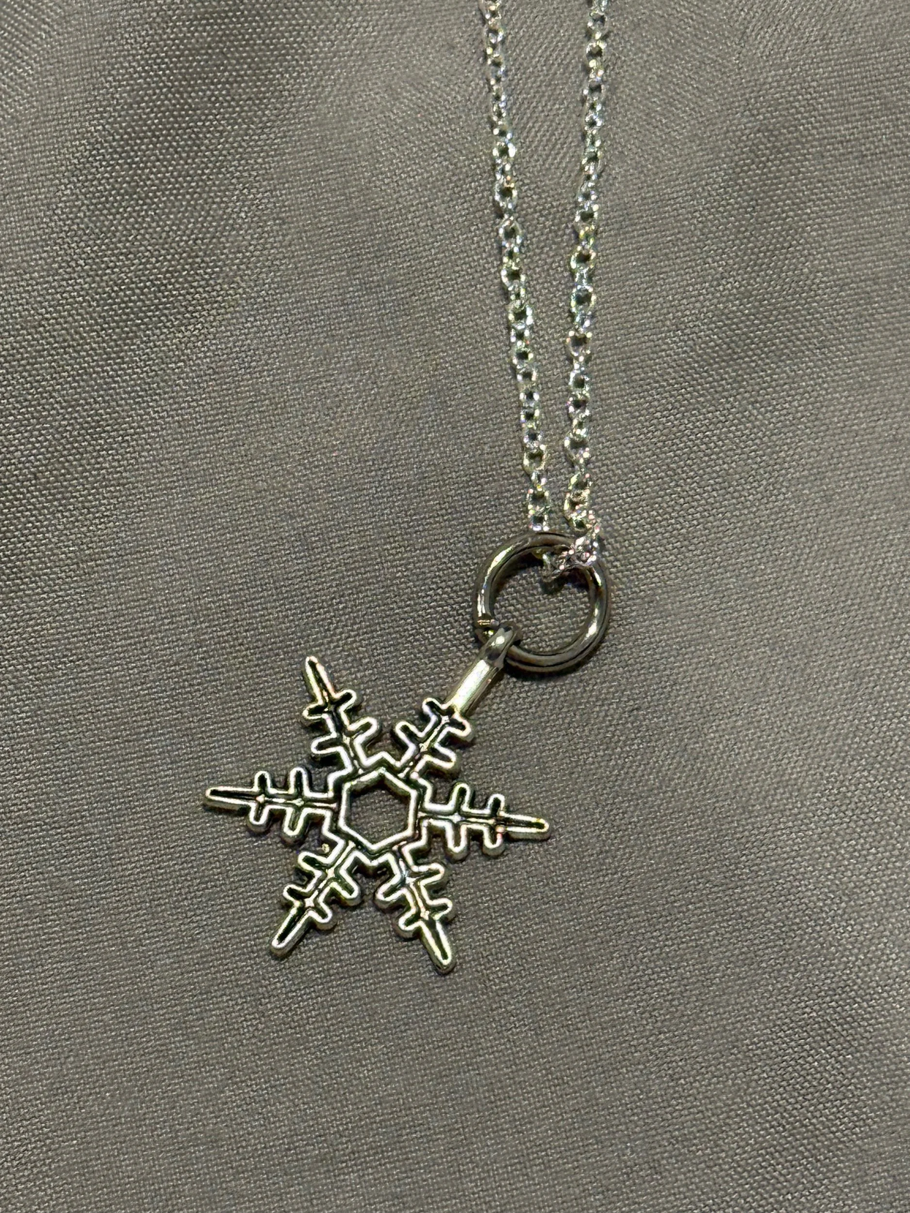 Snowflake Sparkle Necklace