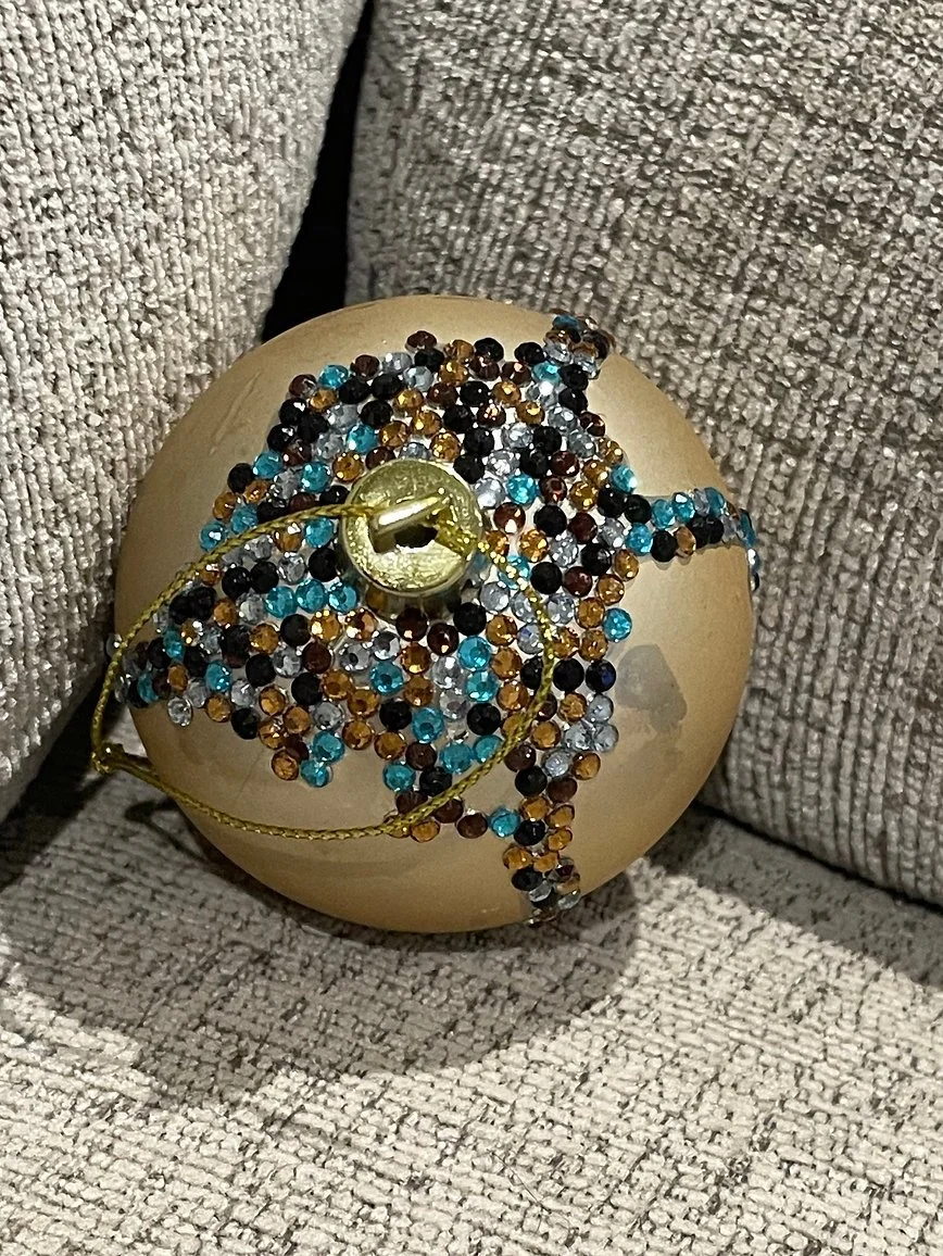 Diamanté Elegance Holiday Bauble