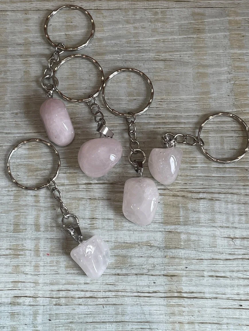 Elegance in Pocket: Rose Quartz Keyring