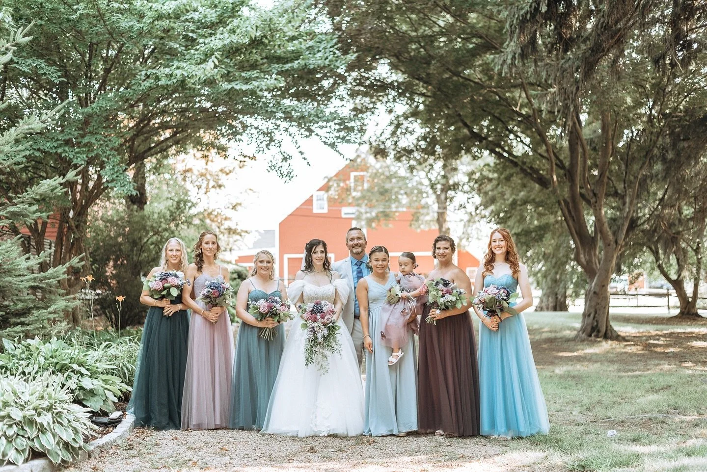Weddings season 💍 #weddingphotographer #weddingseason #fallweddings #smithbarnwedding @thesmithbarnpeabody