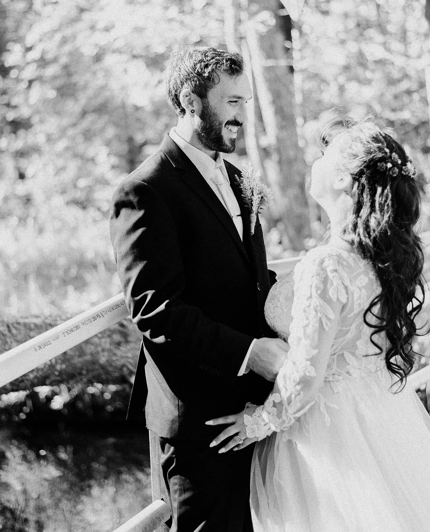 Always cherish a man who looks at you this way 🌿💍✨