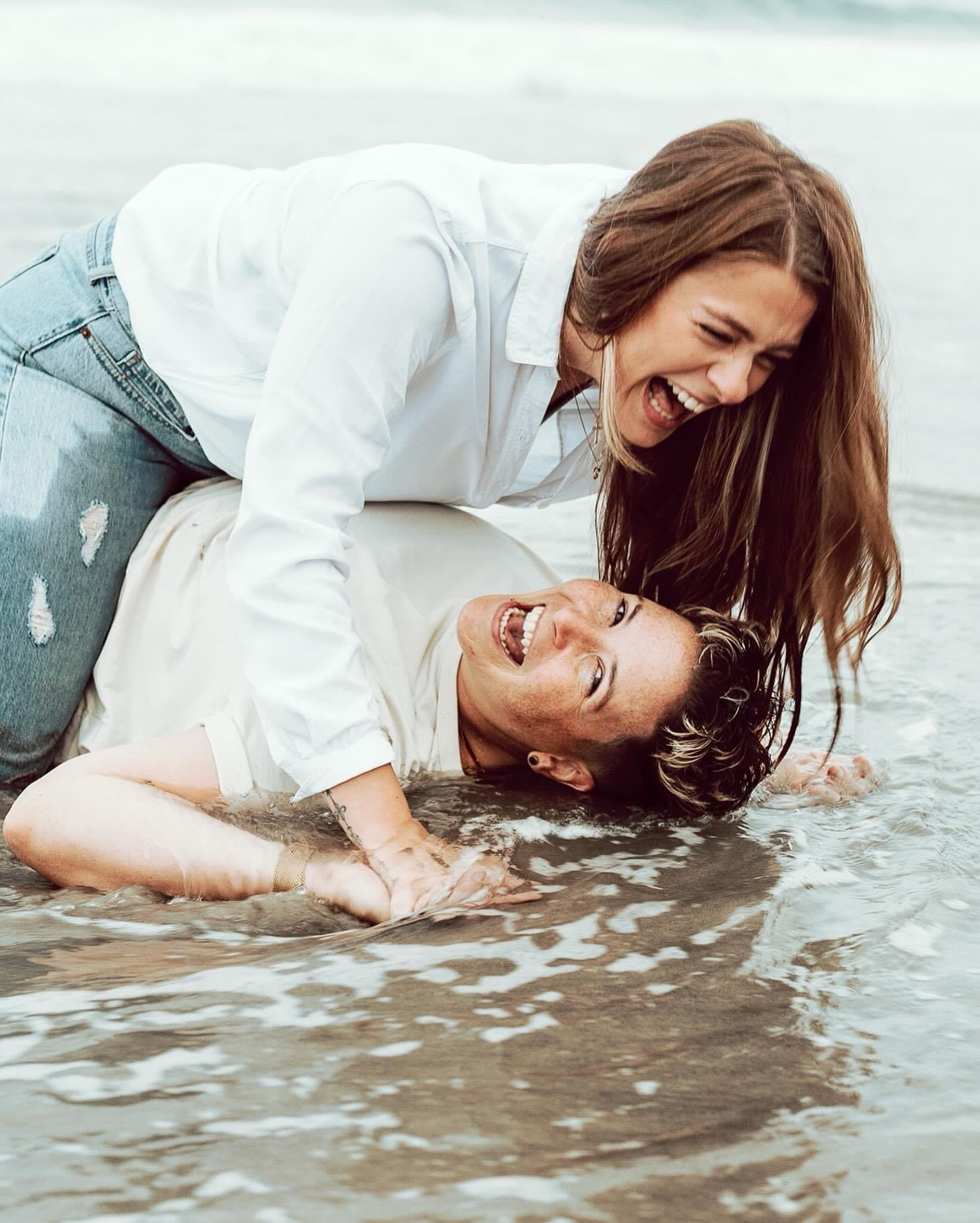 One for the books 👌🏻💍💖 #mrsandmrs #beachvibes #engagementphotos #bostonphotographer #hamptonbeach #imafiance #oceanlife