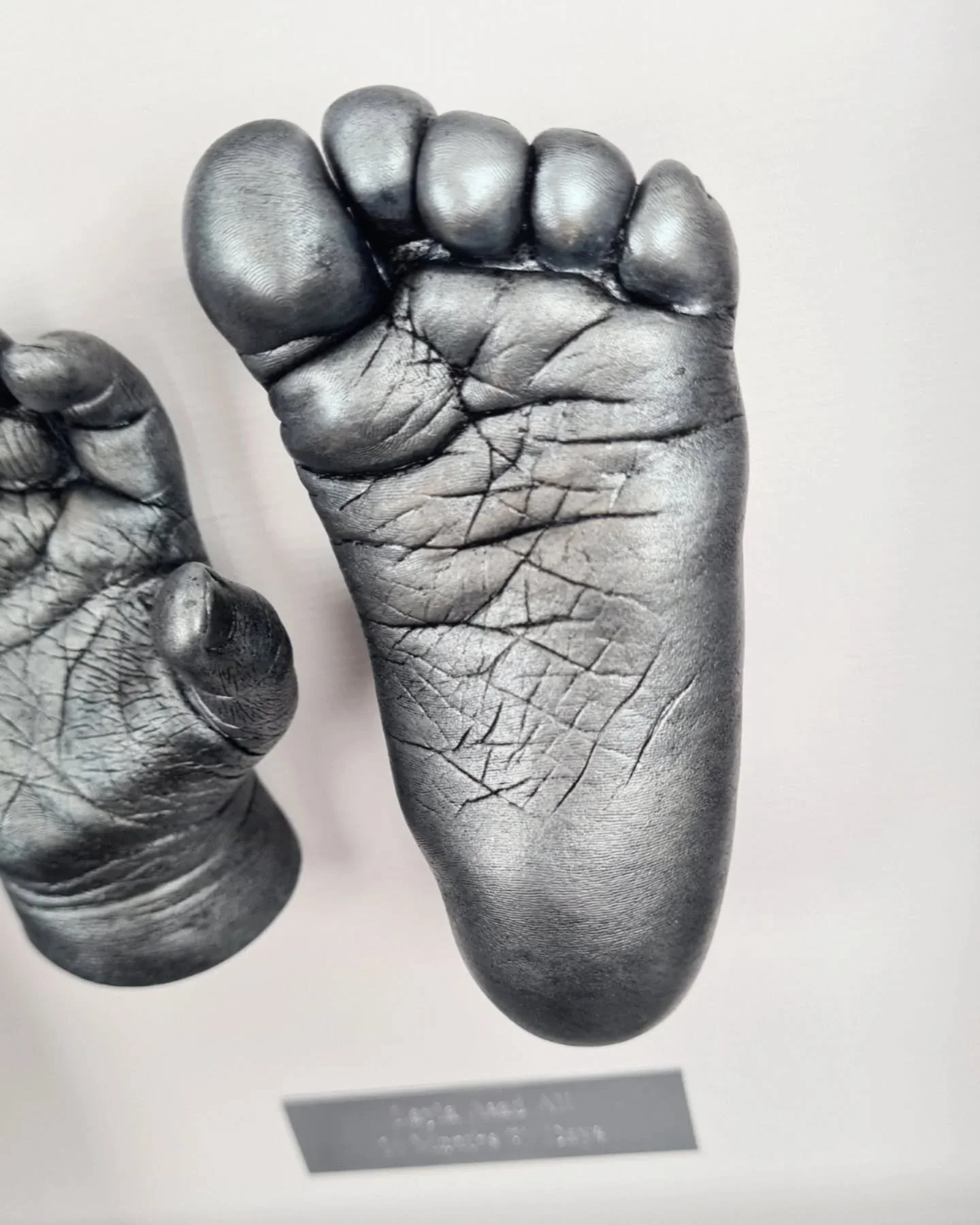 14 months old. One tiny foot. A forever memory

#3dcasting #MemoriesIn3D #LifeCasting #babykeepsake #leedsmums