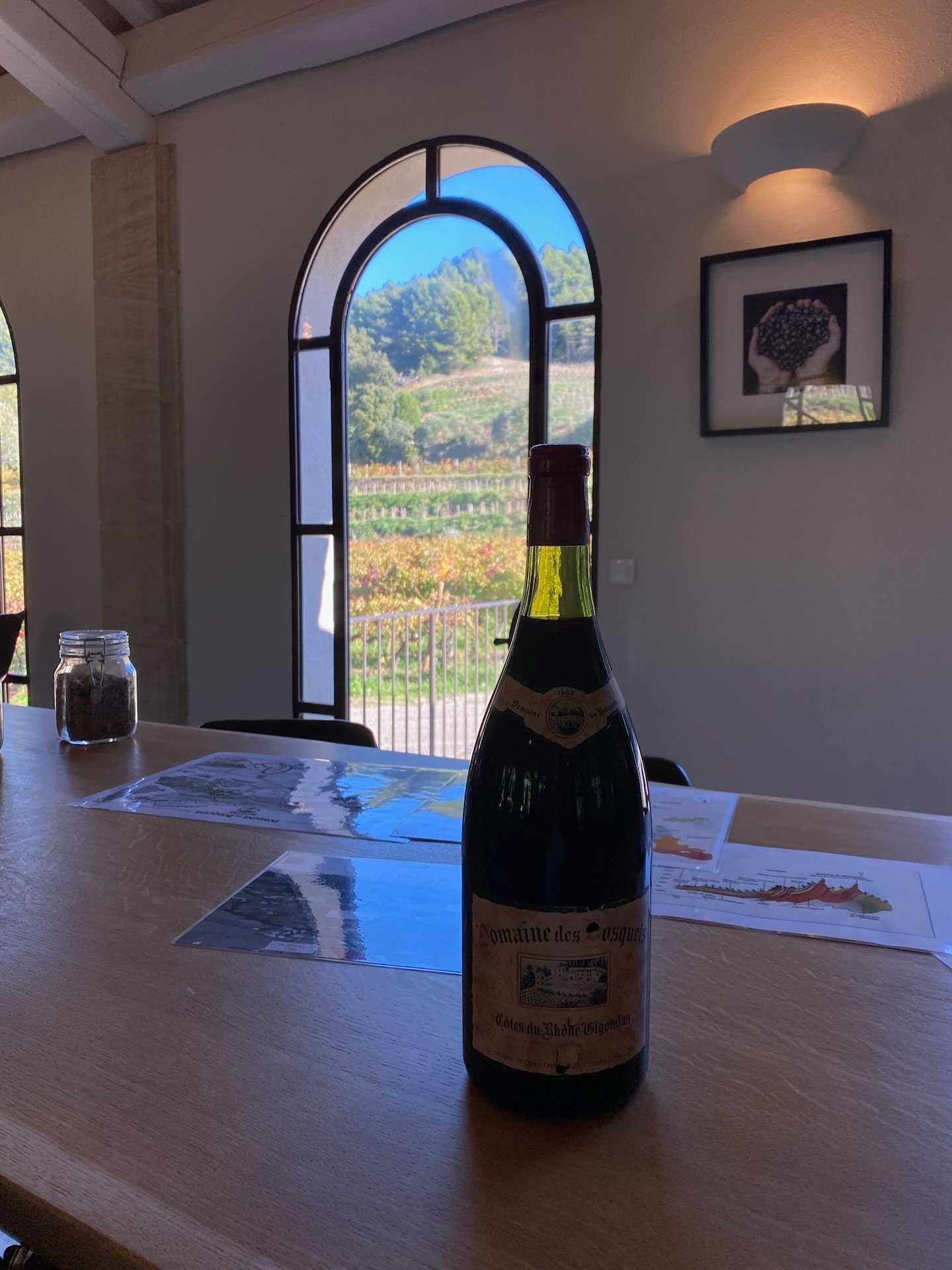 Experience exceptional vintages and engage with iconic winemakers through Epic Journeys 🍇

Featuring @domaine_des_bosquets as part of our Rh&ocirc;ne Experience

🔗 Interested in joining one of our upcoming experiences - contact us !

#epicjourneys 