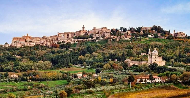 Montepulciano-Tuscany-768x384-740x384.jpg