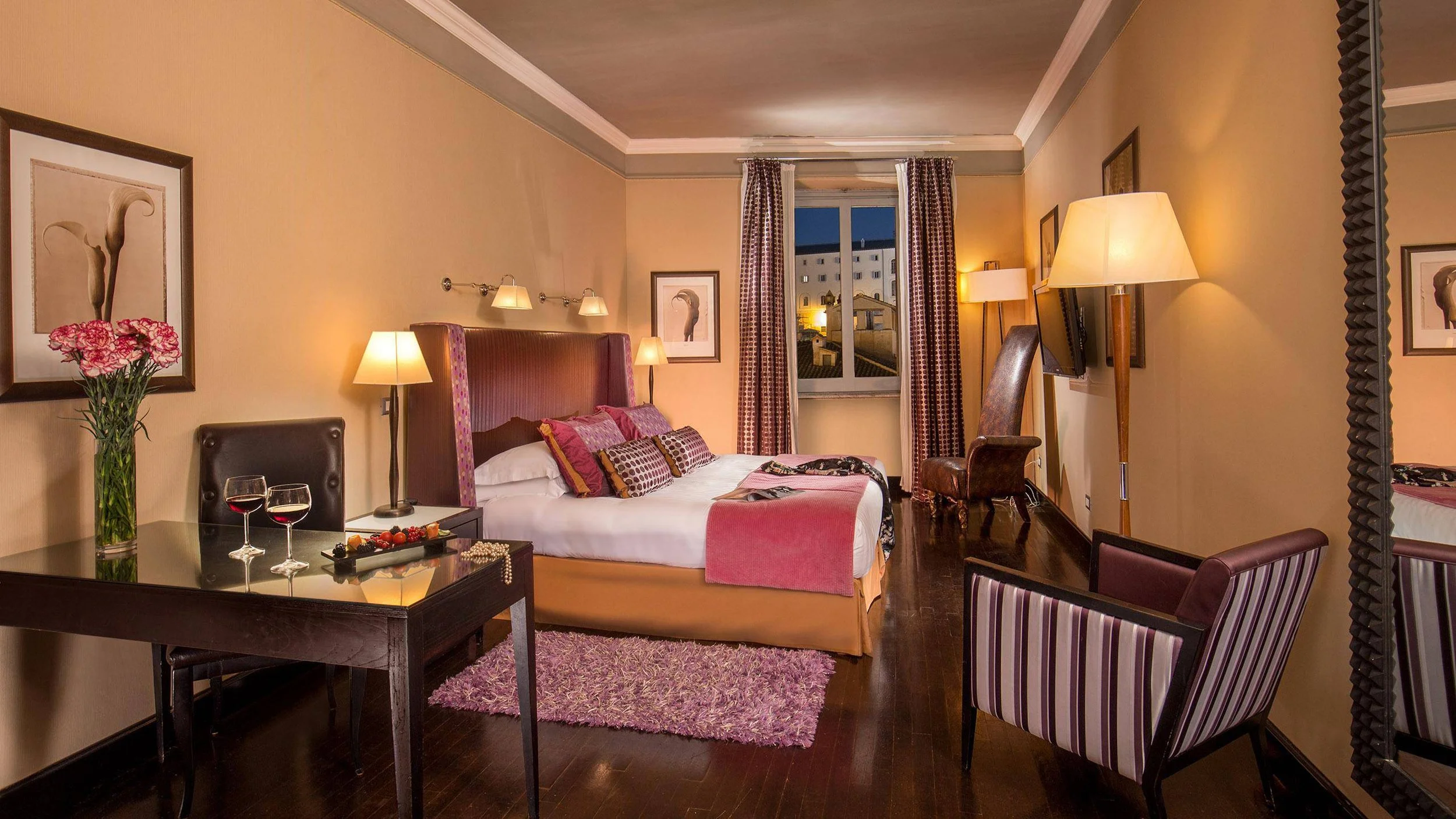 Inn At The Spanish Steps