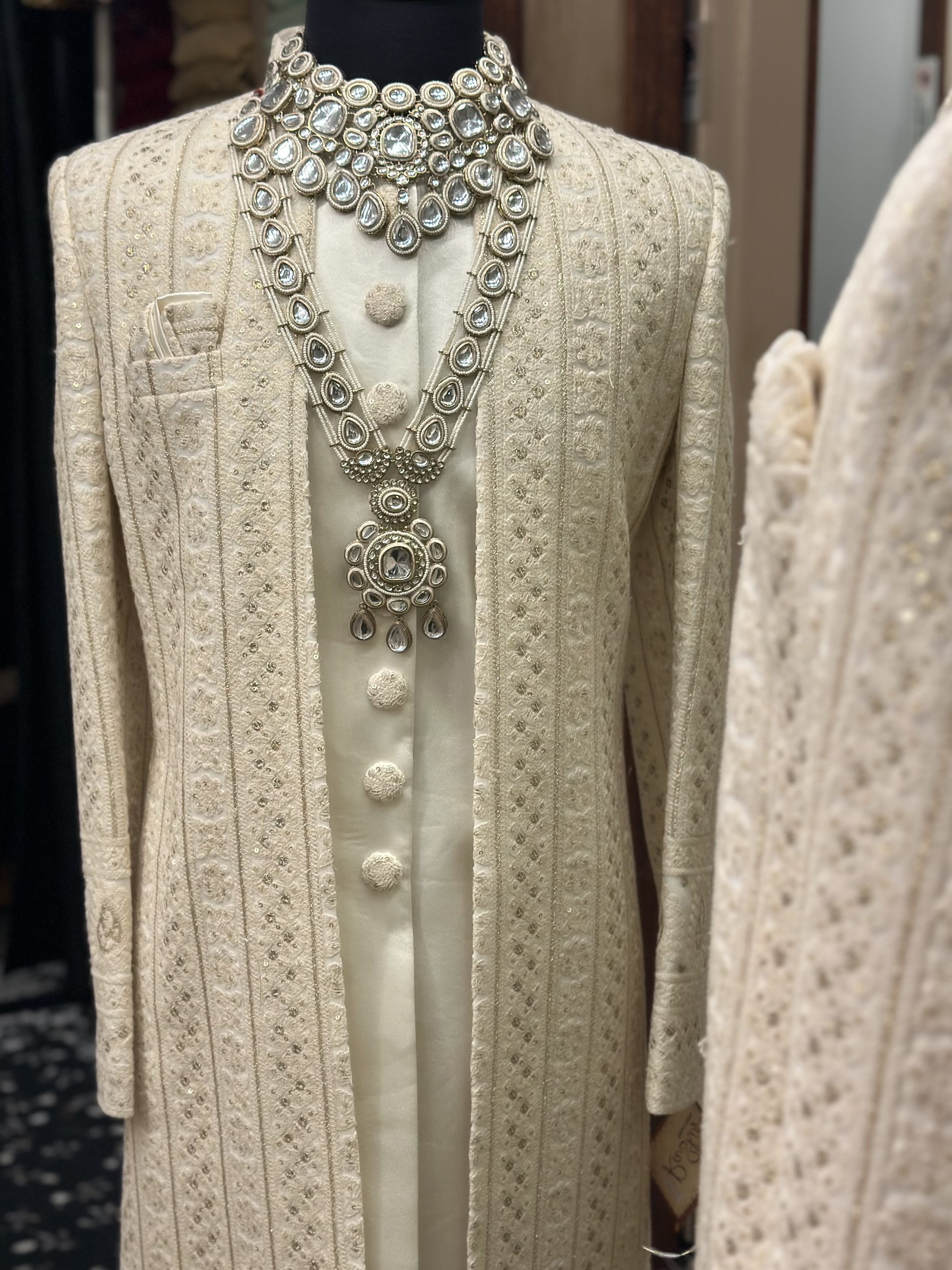 ivory-white-royal-sherwani-indian-groom-wedding-wear2.png