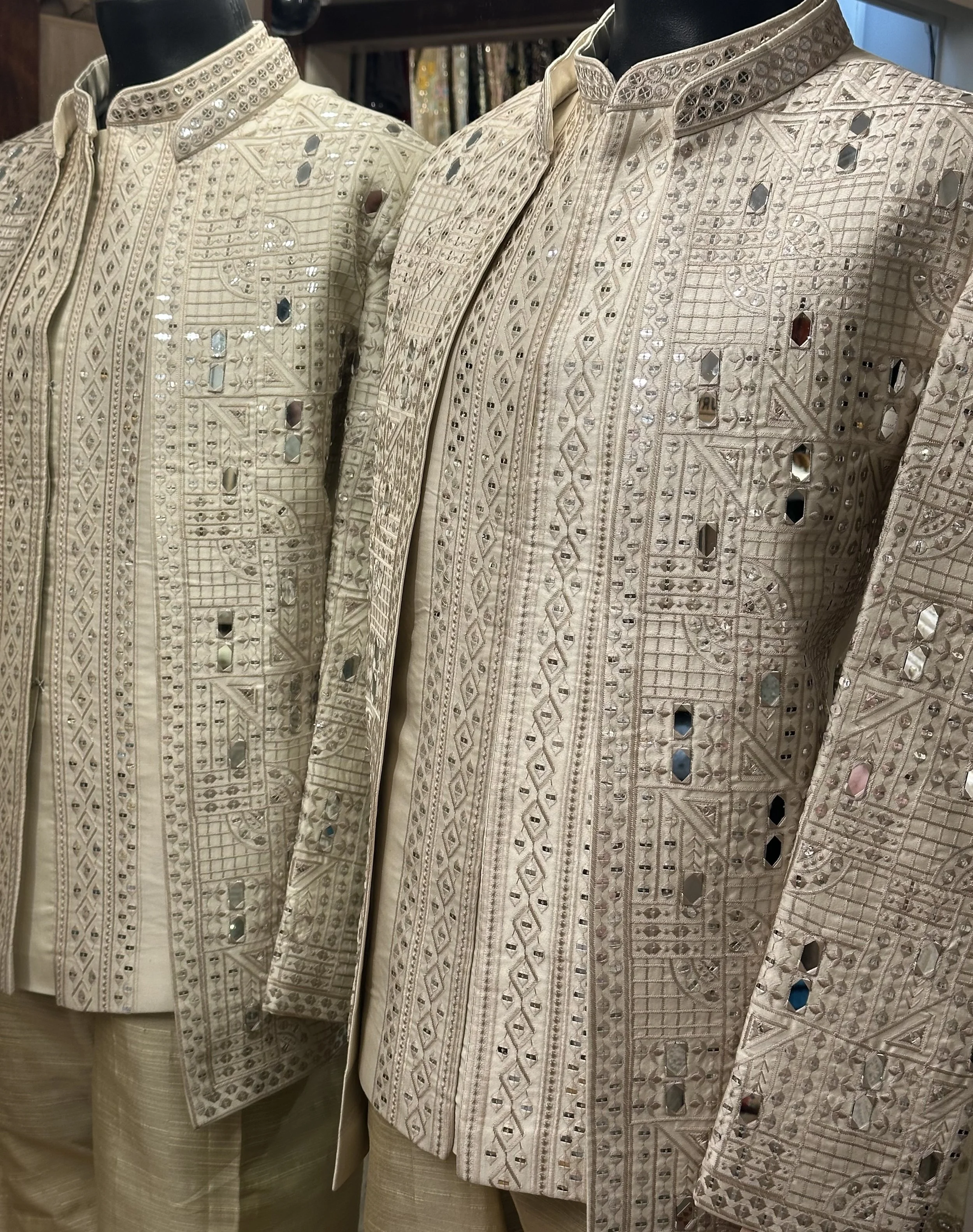 Off White Mirrored Short Sherwani 3-Piece Set | Georgette Groom Wear – Rashi's Collection