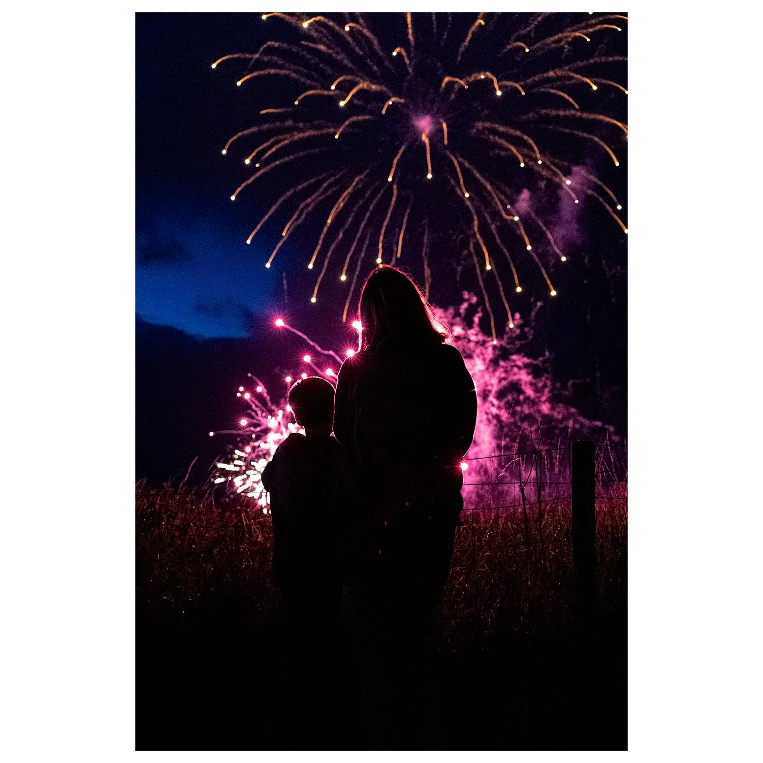 Ready for an action packed November full of new photo opps?! Make sure you're on the mailing list to get the latest @Walking Photographer  newsletter out later today. For today's super moon look to the North East from around 15.30, but if you miss it