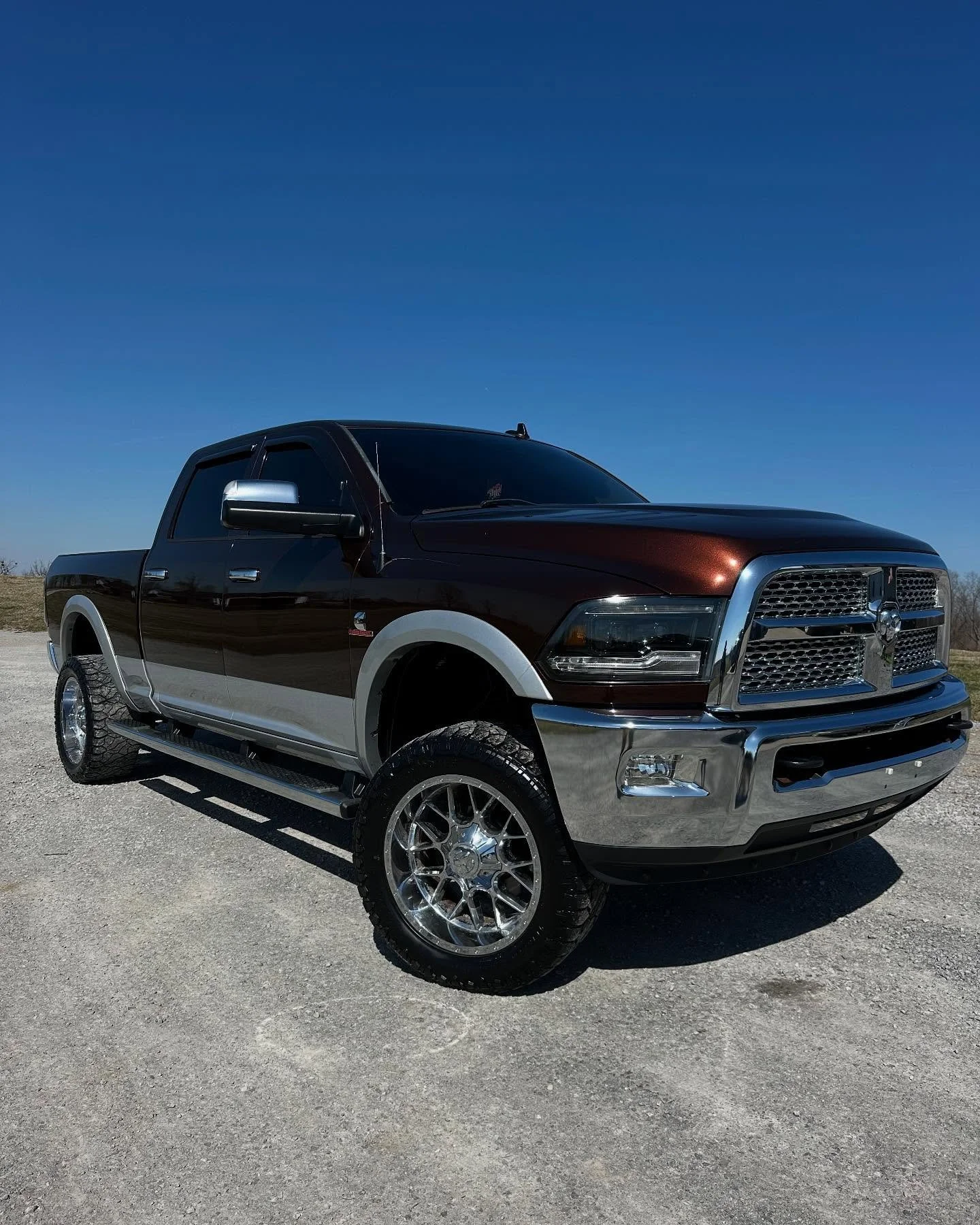 This Ram is back to turning heads! Decon wash ✔️ Paint enhancement ✔️ Interior deep clean ✔️ Now it&rsquo;s shining like new and ready to roll!
Ready to give your ride that glow-up? Book with D-Will&rsquo;s Detail today!
Call/text 606-481-6169
#Detai