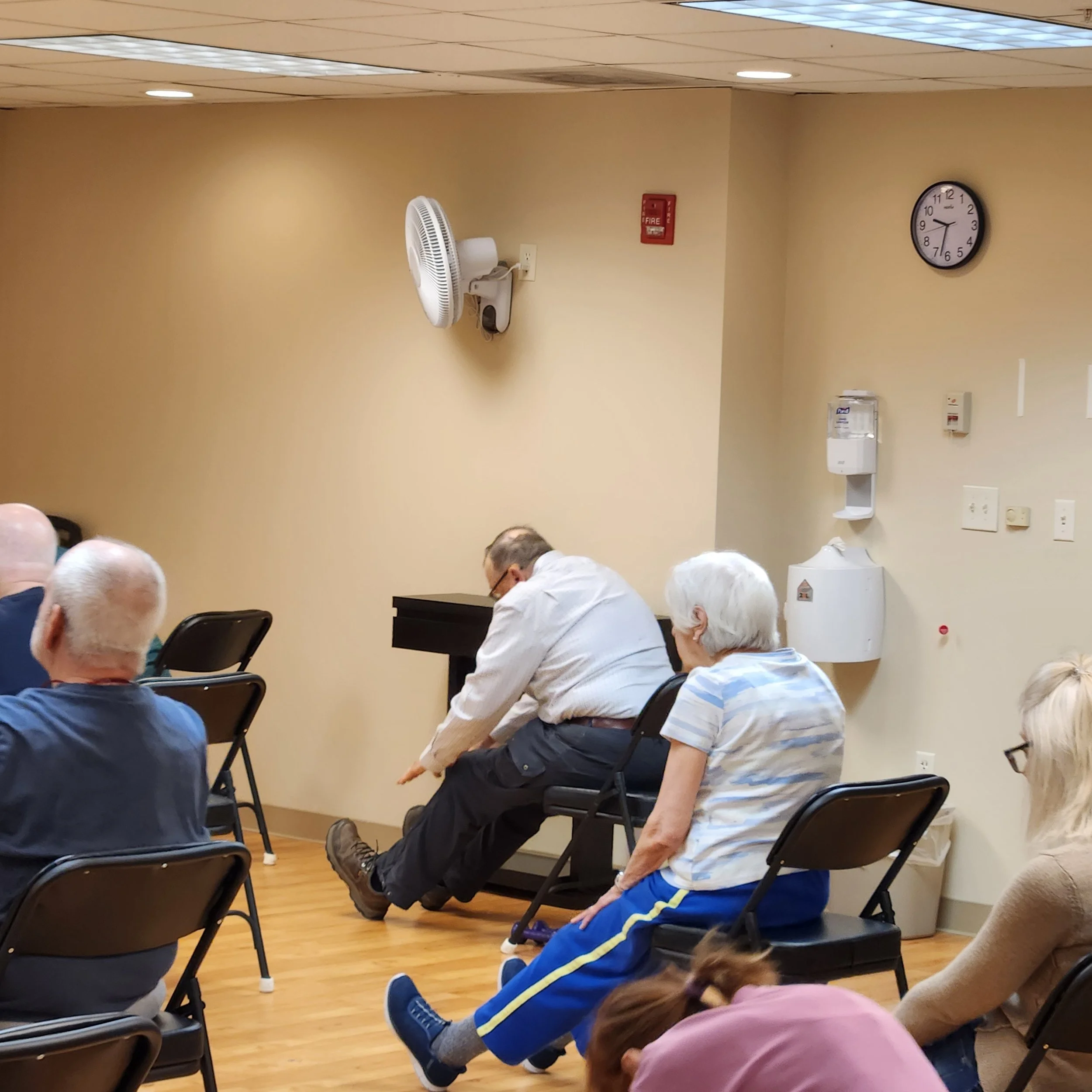 Healthy Joints, Happy Life: Gentle Exercises to Reduce Pain and Stiffness