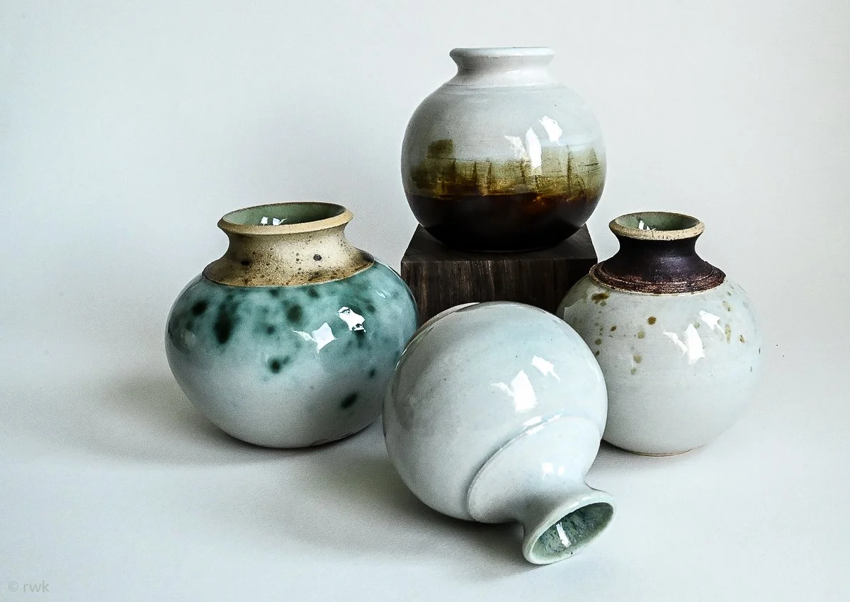 Stoneware Bud Vases. Approx 7cm.