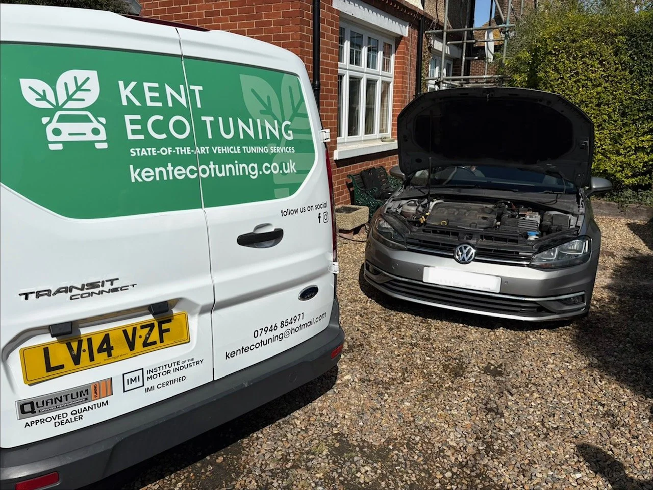 Mobile Stage 1 ECU remap for a Volkswagen Golf in Gravesend, optimizing power delivery and engine efficiency on-site.