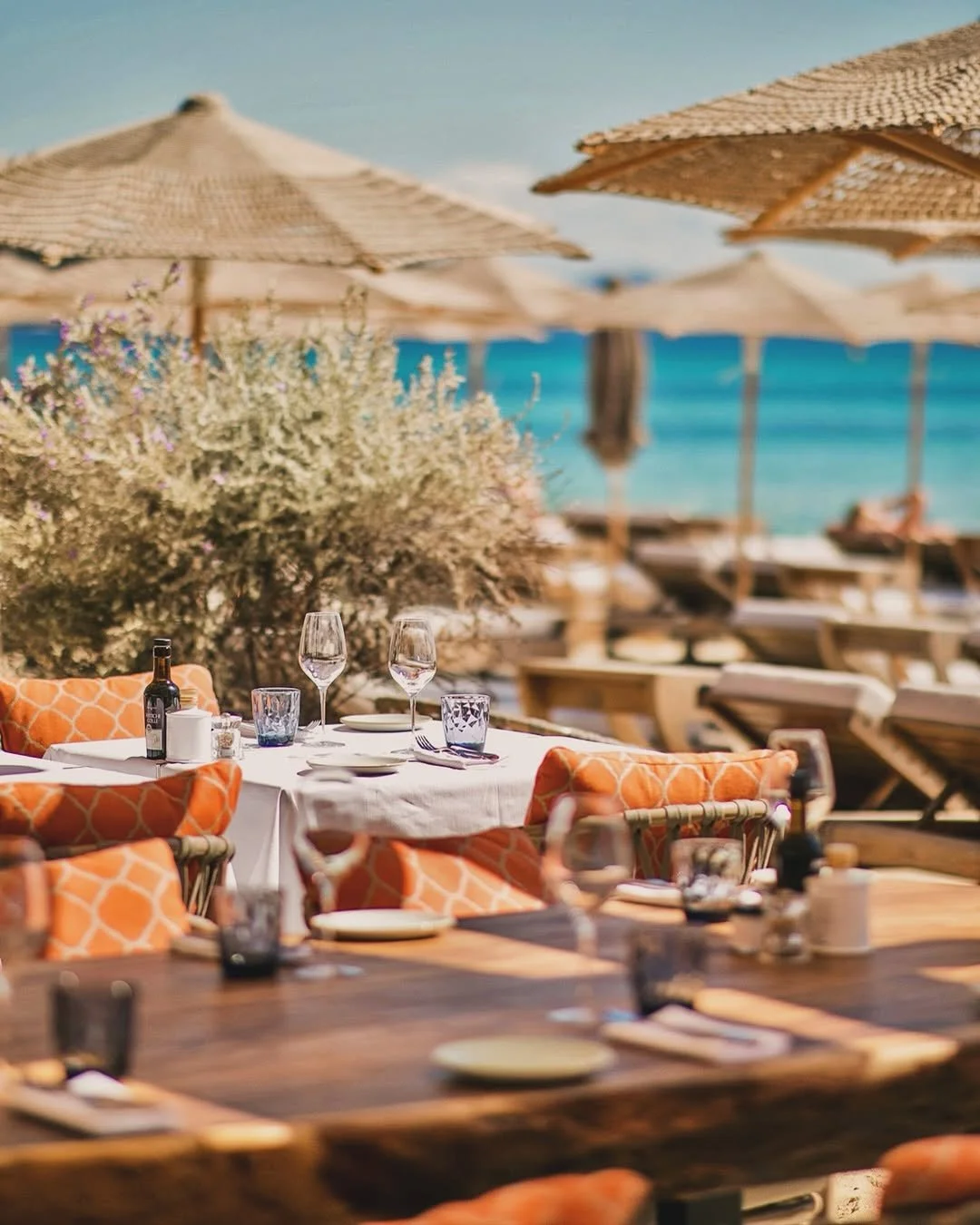 ☀️ Summer&rsquo;s in full swing &amp; Saint-Tropez is calling&hellip; Are you ready? 🏖️🍸

Whether you just landed or you&rsquo;re planning your getaway, Ask.me has you covered so you can actually relax.

From last-minute restaurant bookings, VIP be