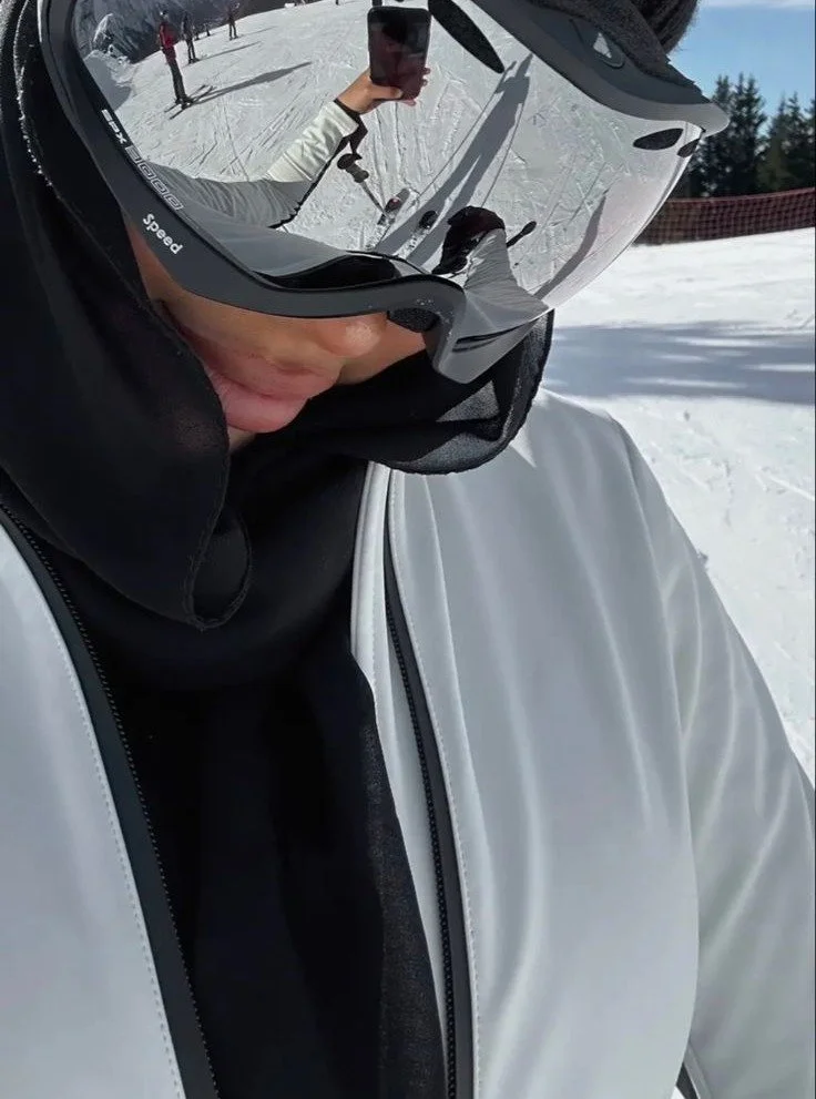 ❄️ Your Mountain Escape, Perfected by AskMe ✨

From the moment you arrive to the very last toast &mdash; we take care of everything.
Private transfers, chalet bookings, ski instructors, restaurant reservations, nightlife&hellip; every detail is handl