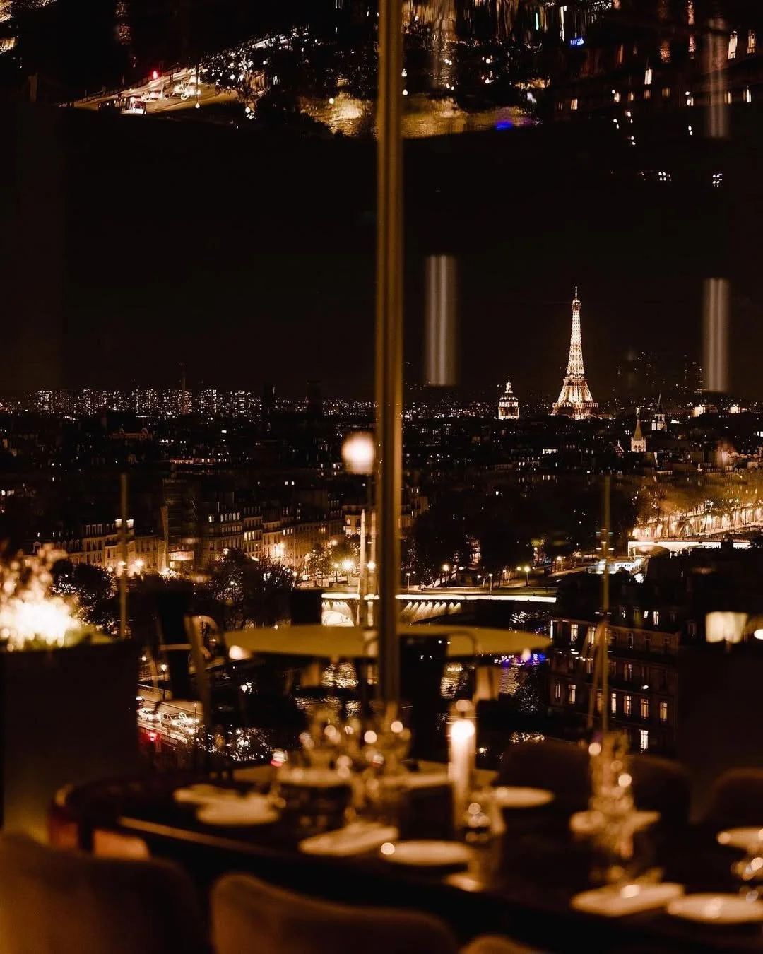 Paris in winter&hellip; and the mountains calling ❄️
AskMe takes you seamlessly from city lights to snowy peaks &mdash; with every detail curated to perfection.

From exclusive restaurants in Paris to private chalets in Courchevel, Meg&egrave;ve or V