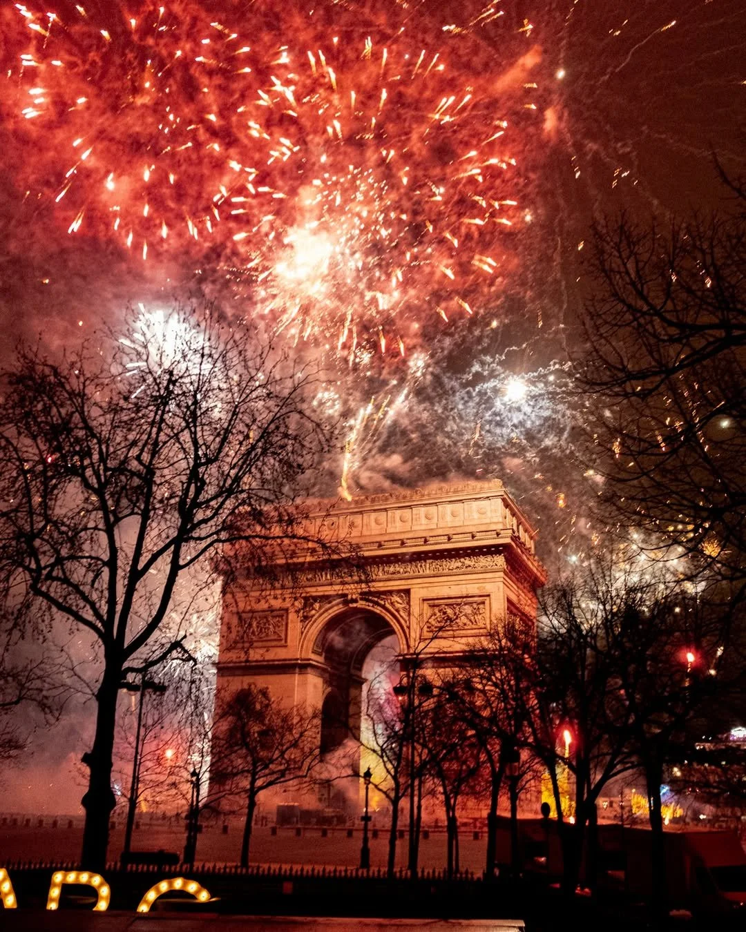 From five-star chalets to Michelin-starred tables, private drivers to VIP New Year&rsquo;s soir&eacute;es &mdash; our team ensures every moment reflects your lifestyle.

🍾 Festive bookings already open &mdash; let us secure your dream celebration be