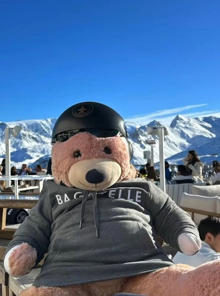 COURCHEVEL IS ABOUT TO GET WILD ❄️✨

Restaurants reopening. Clubs heating up. Slopes getting ready.
Courchevel 1850 is almost back &mdash; and so are your unforgettable nights and perfect ski days.

ASKME handles everything:

&bull; VIP restaurant &a