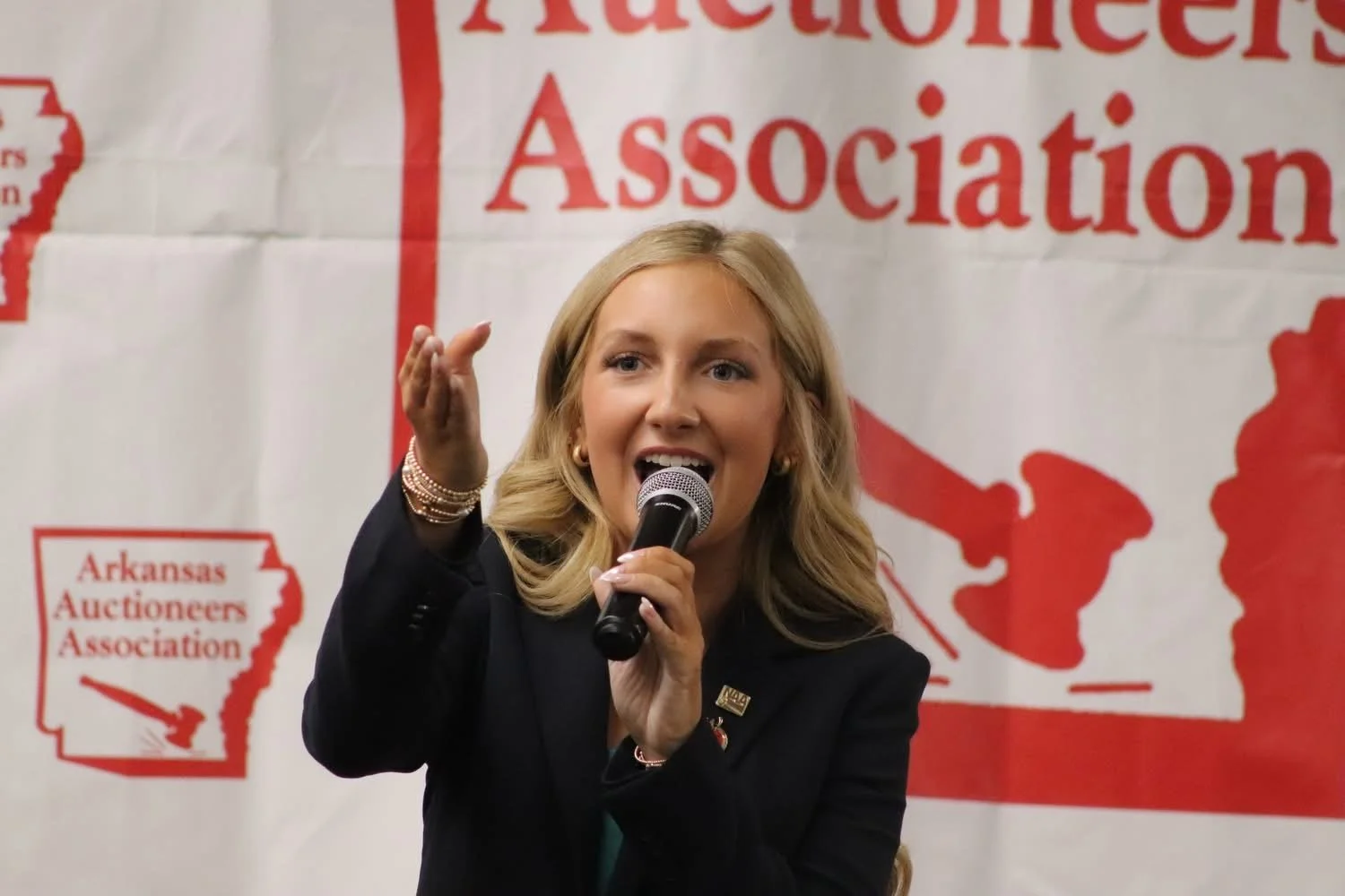 Competing at the Arkansas Auctioneers Association State Convention — stepping on stage, bringing the chant, and giving it everything I’ve got. Another opportunity to grow, compete, and represent my passion for the auction industry.