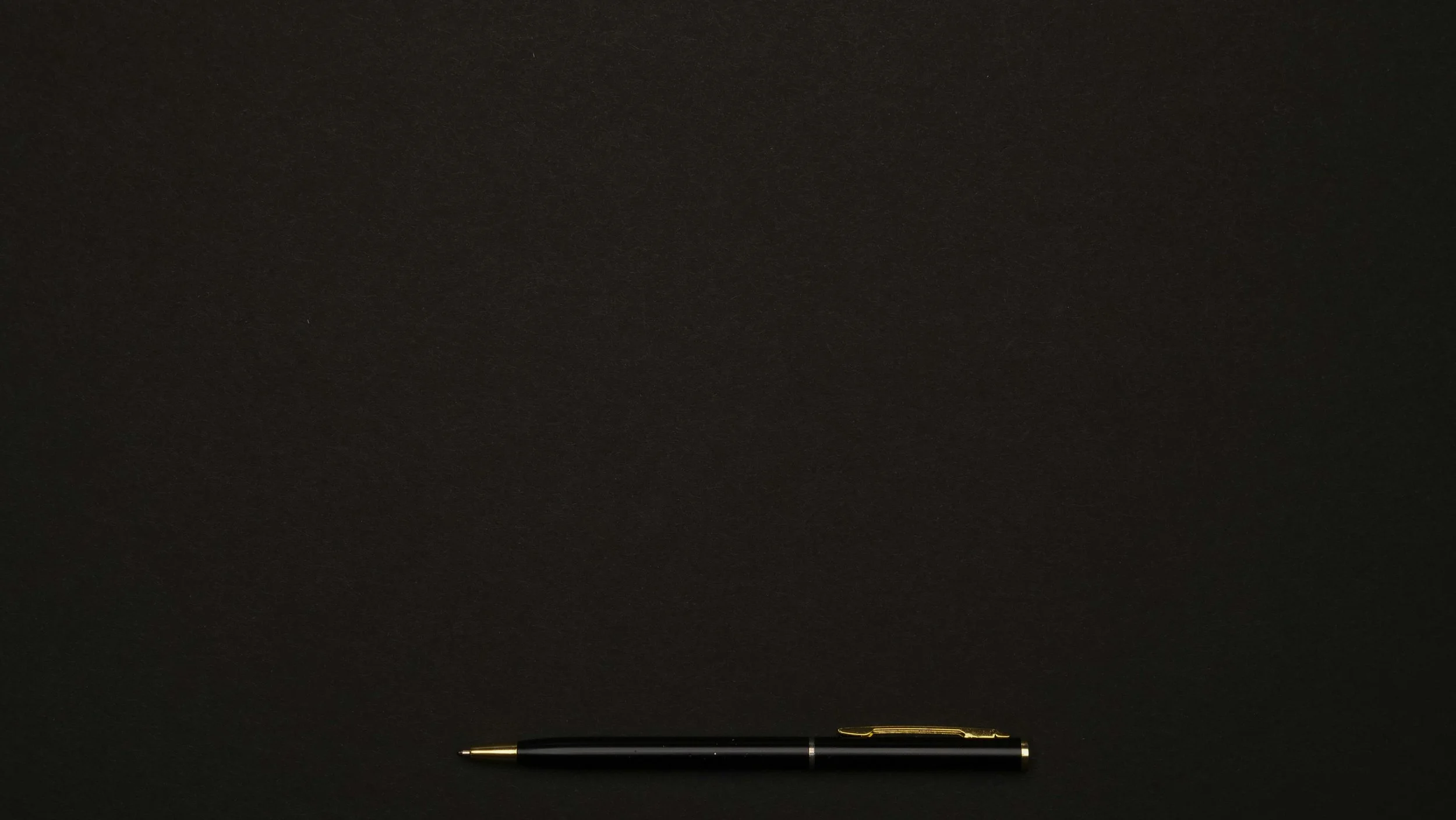 lostin.studio creato da lostinnjewels studio dedicato ai contenuti digitali, socia media e servizi per jewelry brands artisans designers