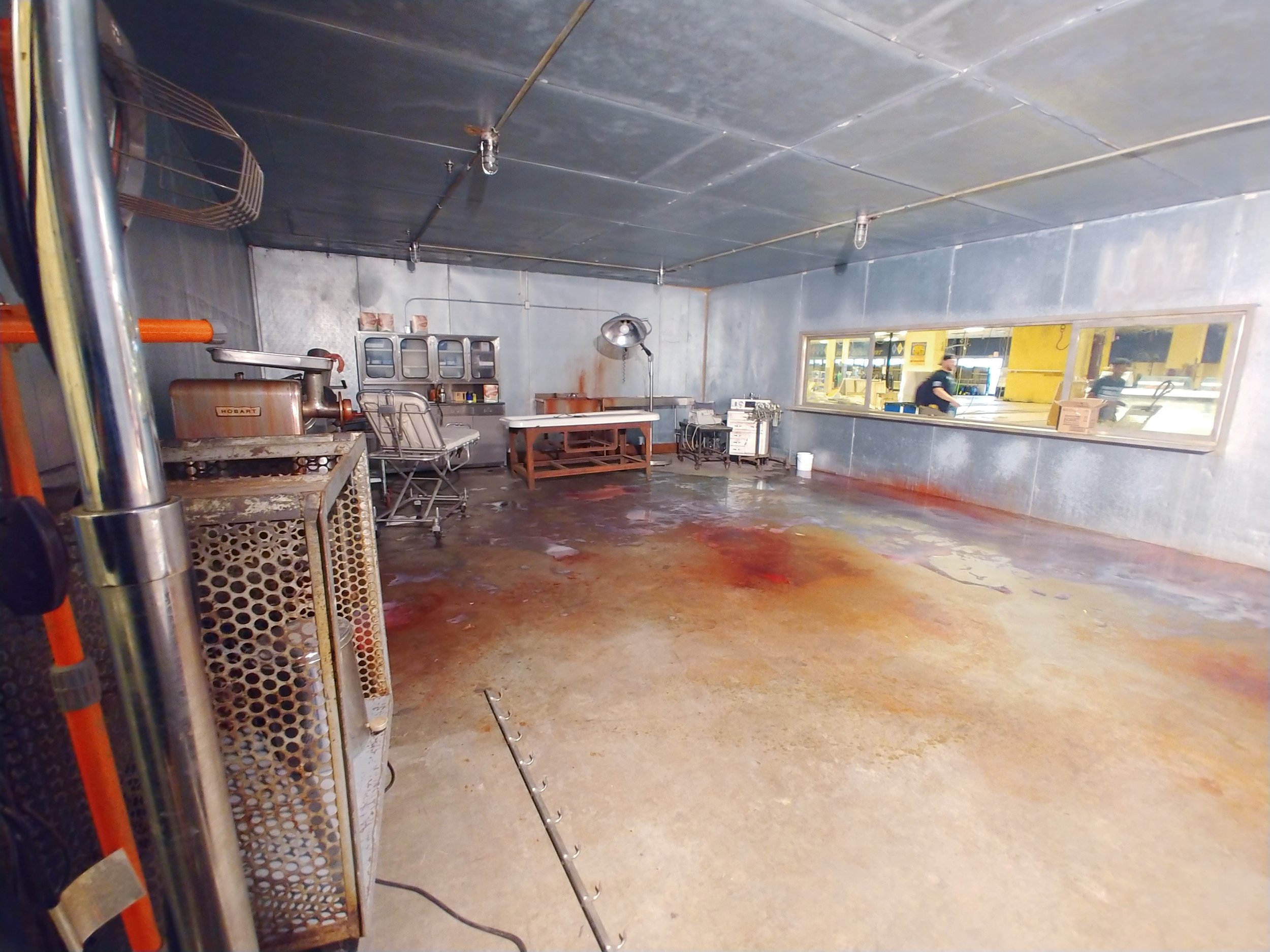 INTERIOR FALLOUT S1- 2022
Scenic Treatment- Aging and Faux Blood Splatter
Scenic Charge: Elizabeth Linn
Production Designer: Howard Cummings