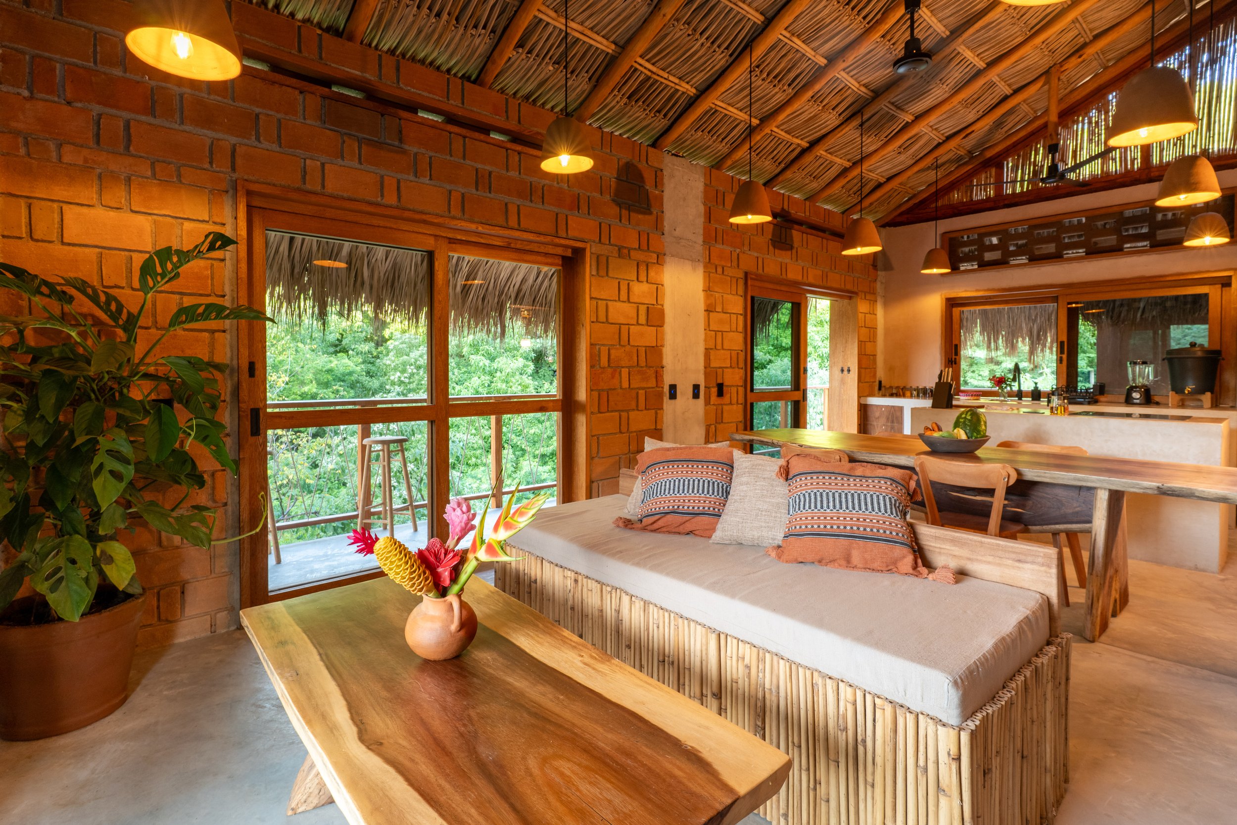 beautiful salon palapa in Mazunte, Punta cometa view in casa maradi