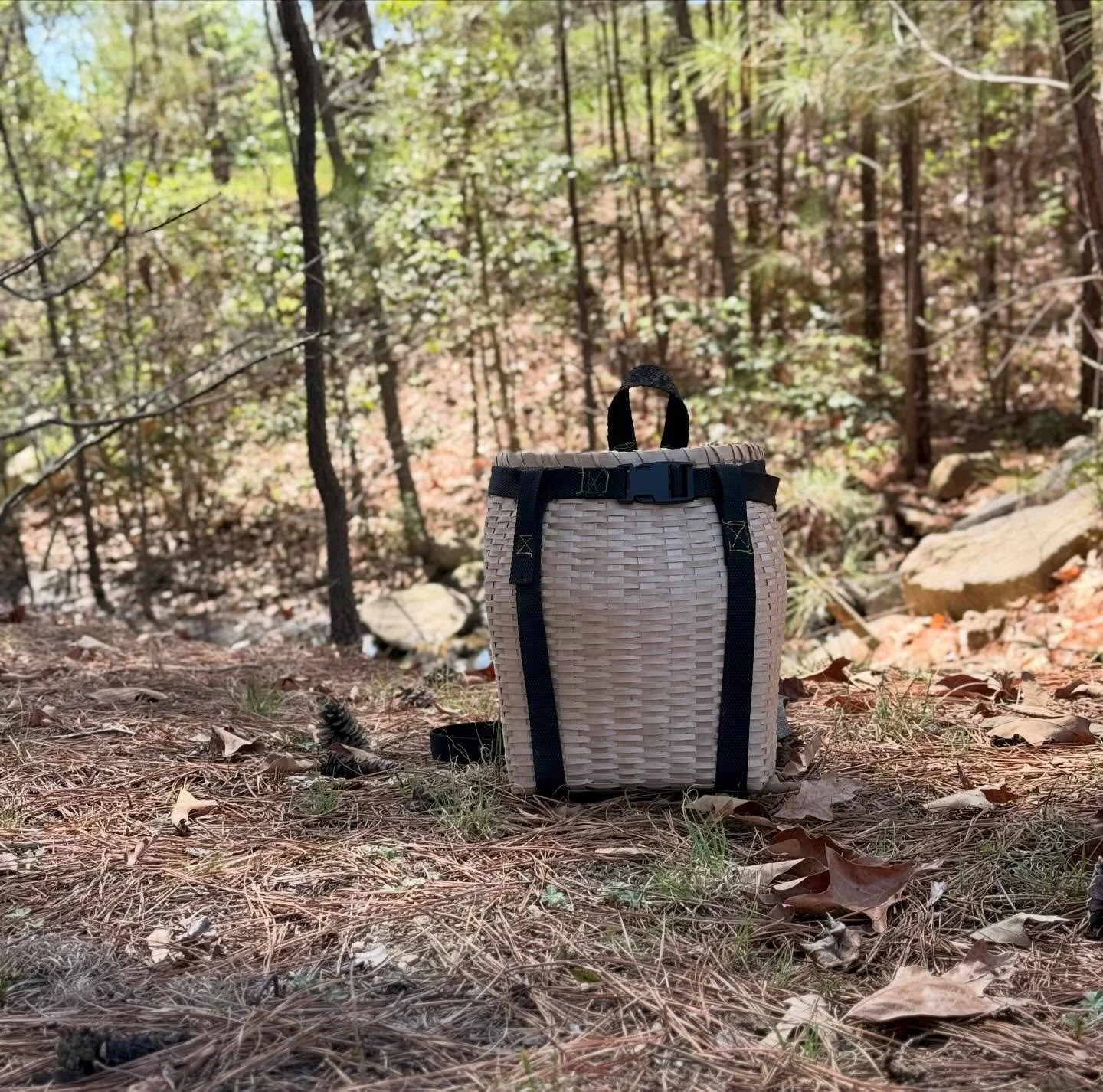 First pack basket 
Not bad for my first one. I can&rsquo;t wait to gather and hit the water with it. Loving the natural brown of the wood.