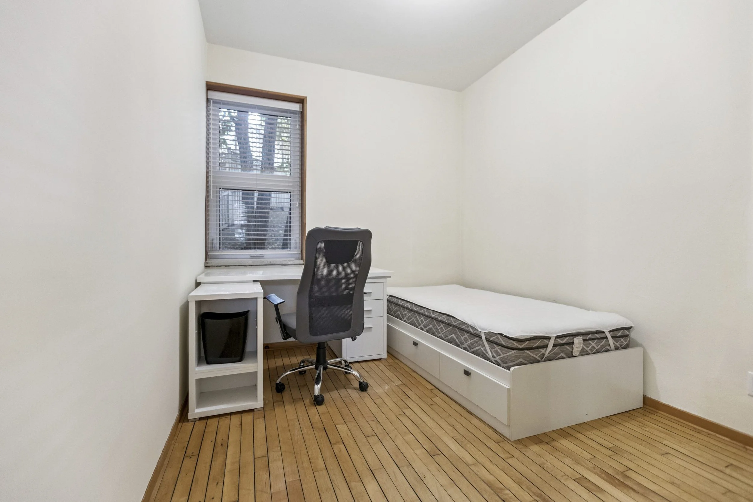 O3d-The-Grand-House-68-Roseview-Ave-Cambridge-ON-N1R-4A7-Canada-odyssey3d-067-1-scaled.jpg