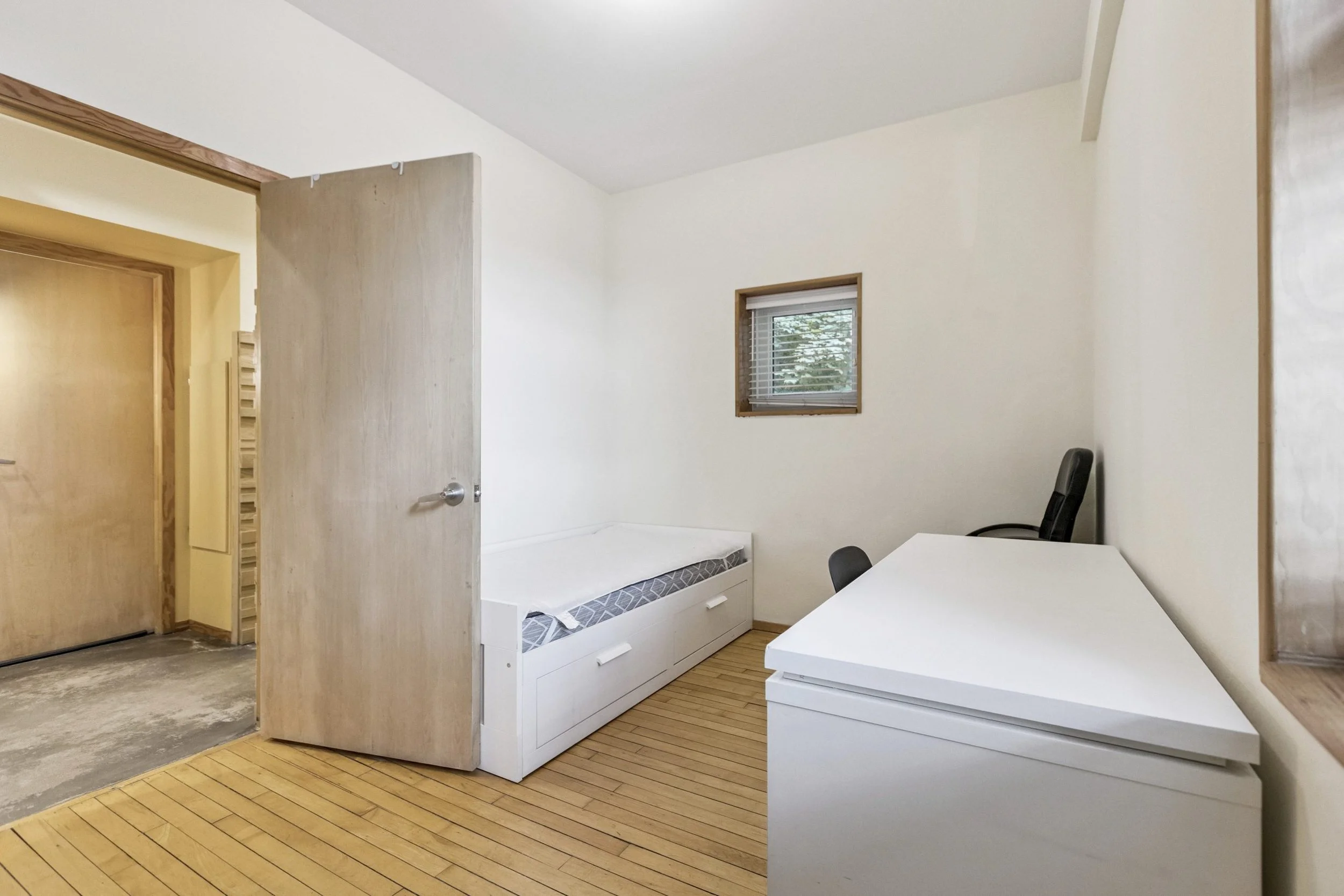 O3d-The-Grand-House-68-Roseview-Ave-Cambridge-ON-N1R-4A7-Canada-odyssey3d-059-1-scaled.jpg