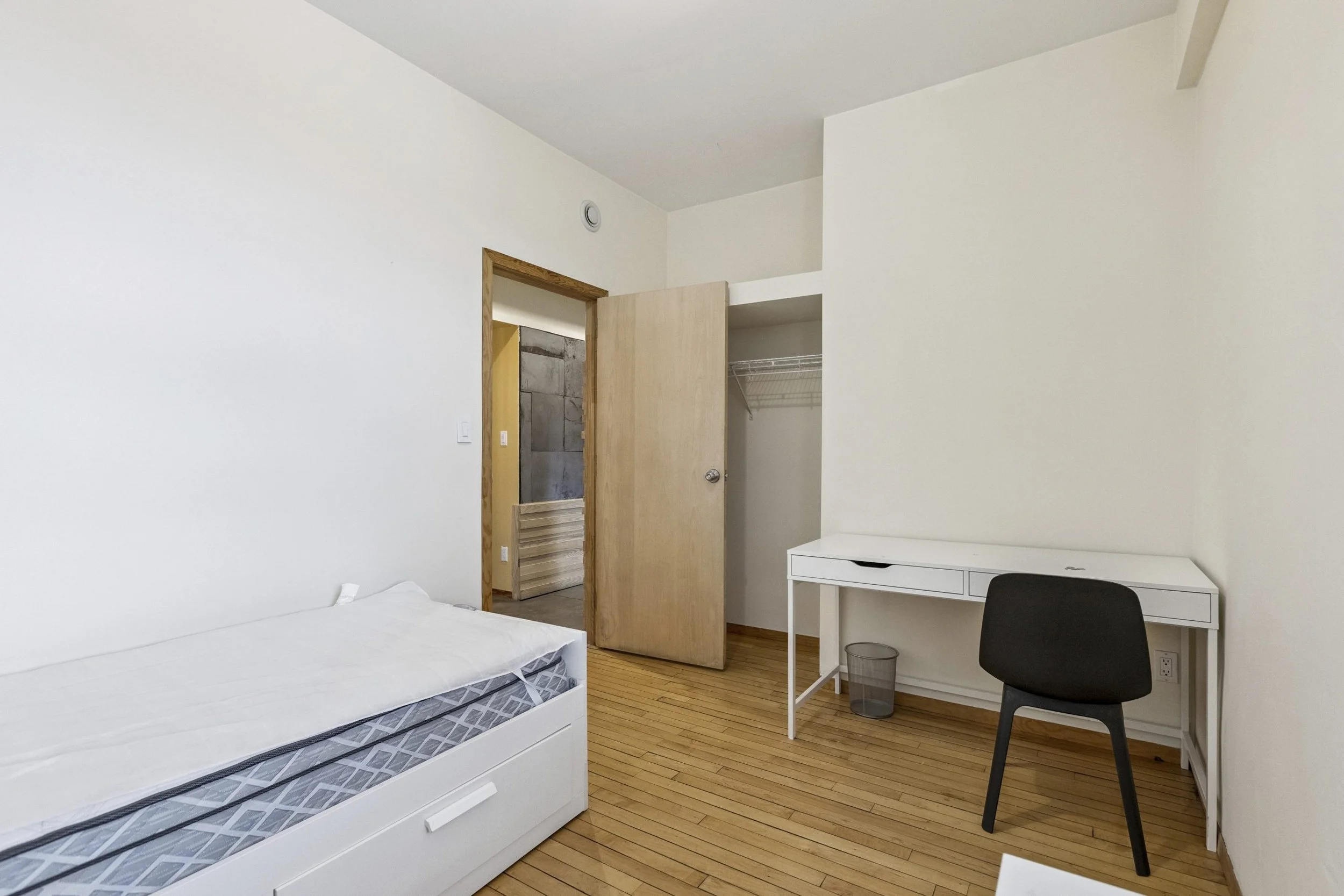 O3d-The-Grand-House-68-Roseview-Ave-Cambridge-ON-N1R-4A7-Canada-odyssey3d-055-1-scaled.jpg