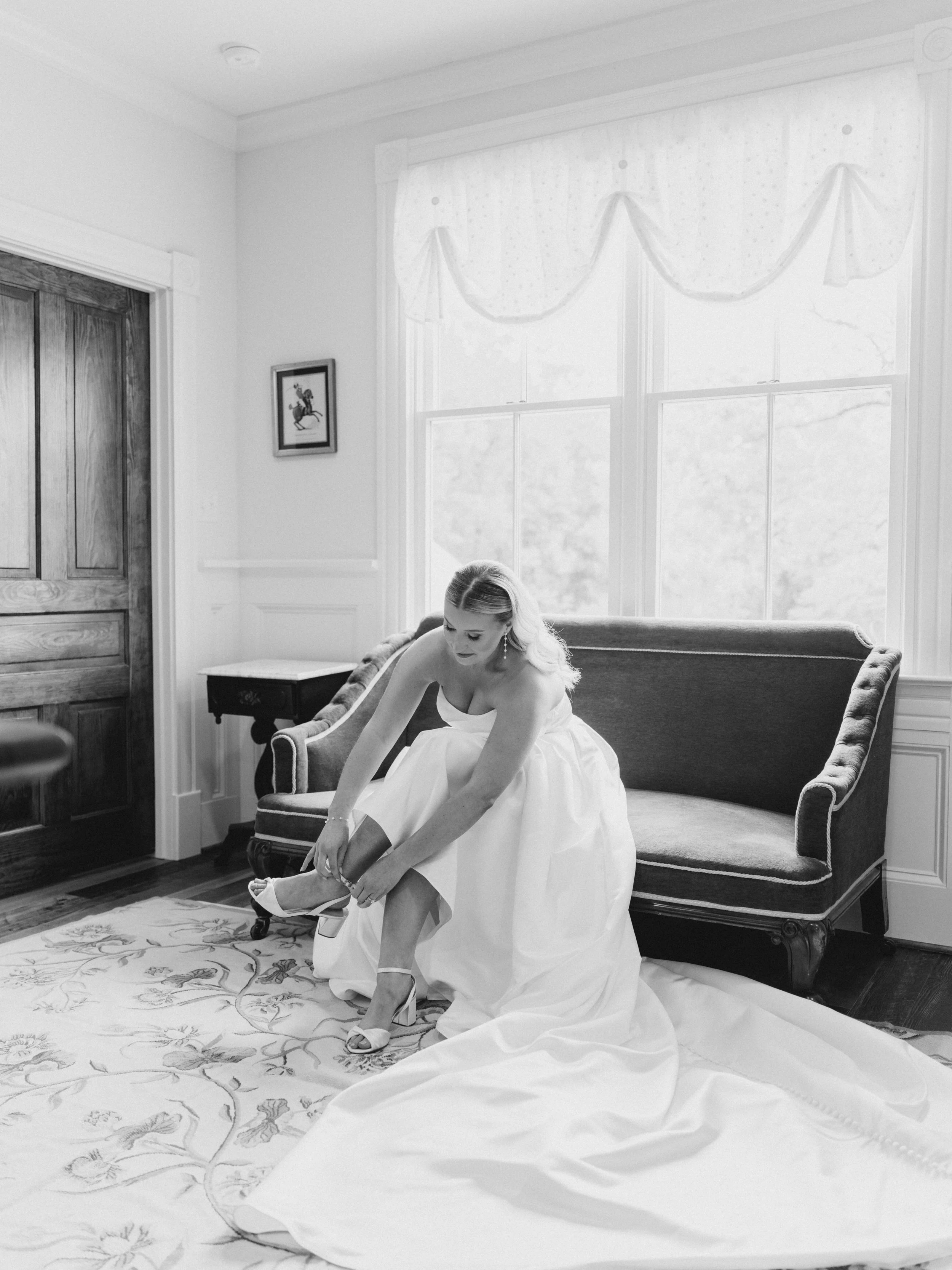 Savannah&Landon_HerringCreekHouseWedding_SneakPeek-11.jpeg