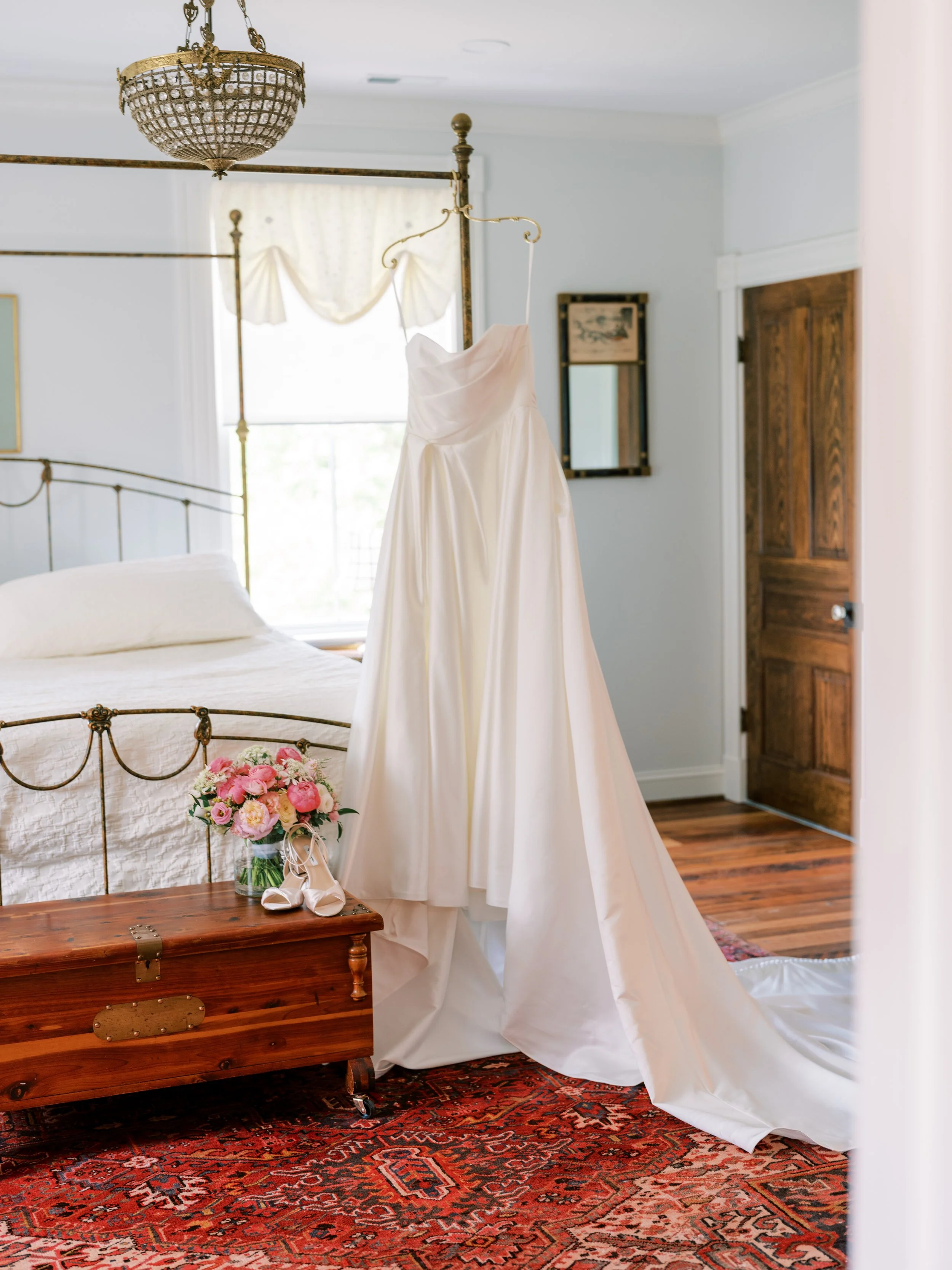 Savannah&Landon_HerringCreekHouseWedding_SneakPeek-10.jpeg