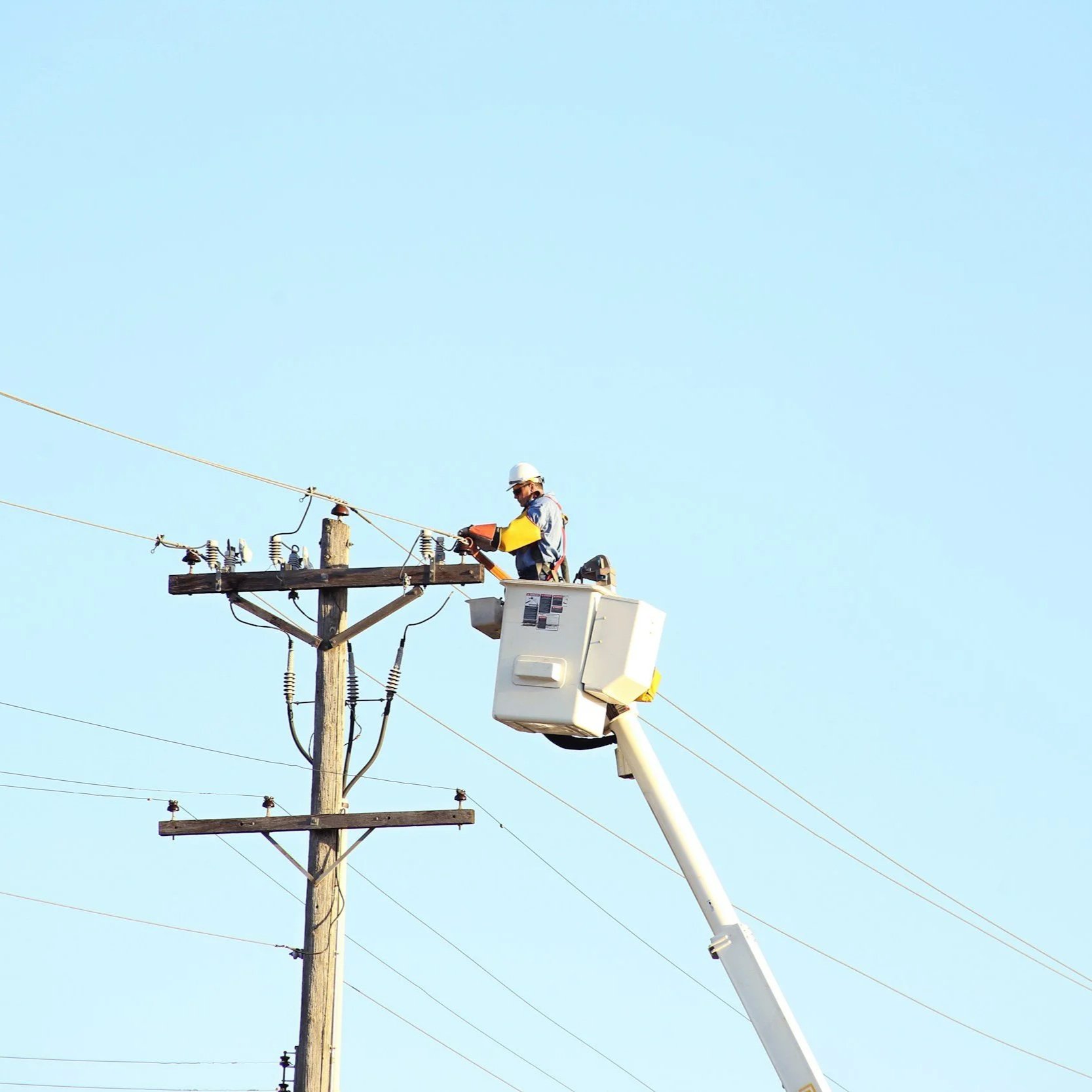 How to Prepare a Home for a Power Outage